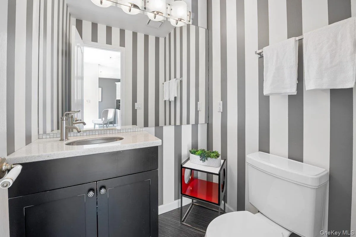Powder Room Powder Room