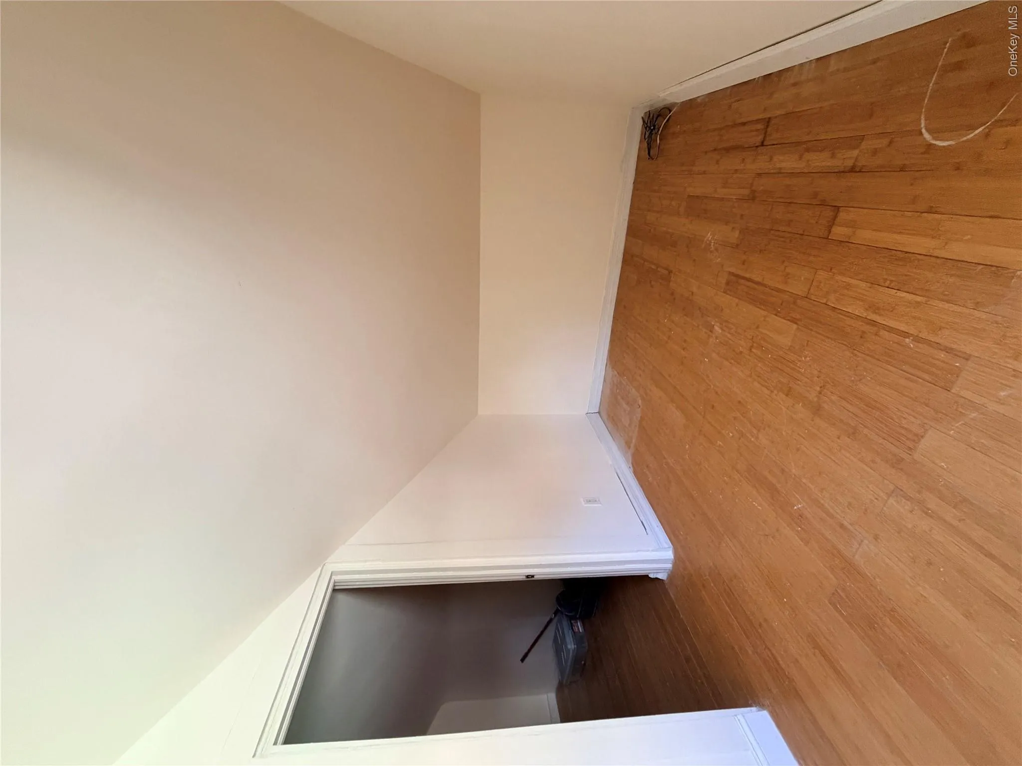 3321 Farrington Street, New York, NY, 3 Bedrooms Bedrooms, 5 Rooms Rooms,1 BathroomBathrooms,Residential Lease,For Rent,Farrington,0,1030125 3321 Farrington Street, New York, NY, 3 Bedrooms Bedrooms, 5 Rooms Rooms,1 BathroomBathrooms,Residential Lease,For Rent,Farrington,0,1030125