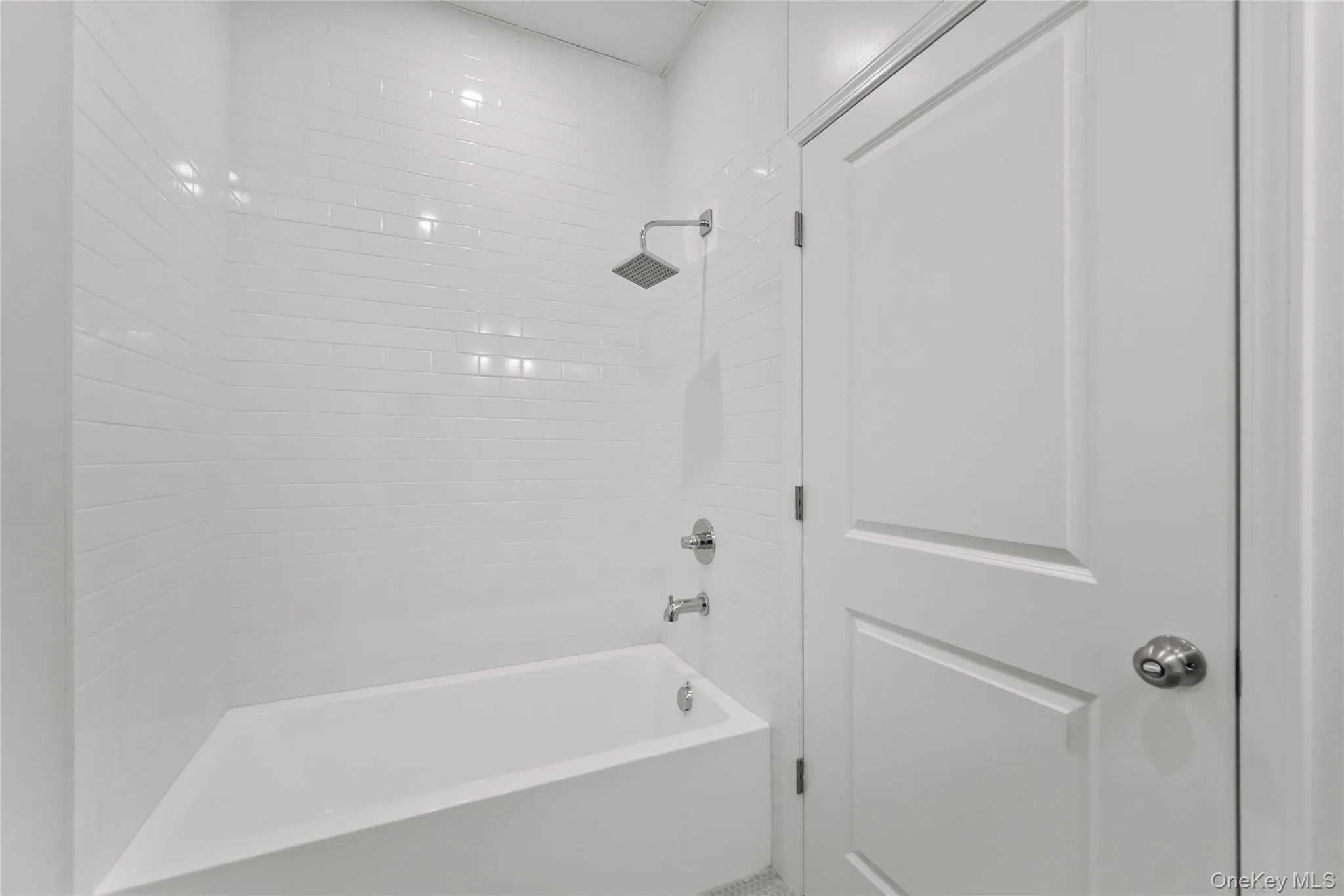 Full Bathroom Full Bathroom