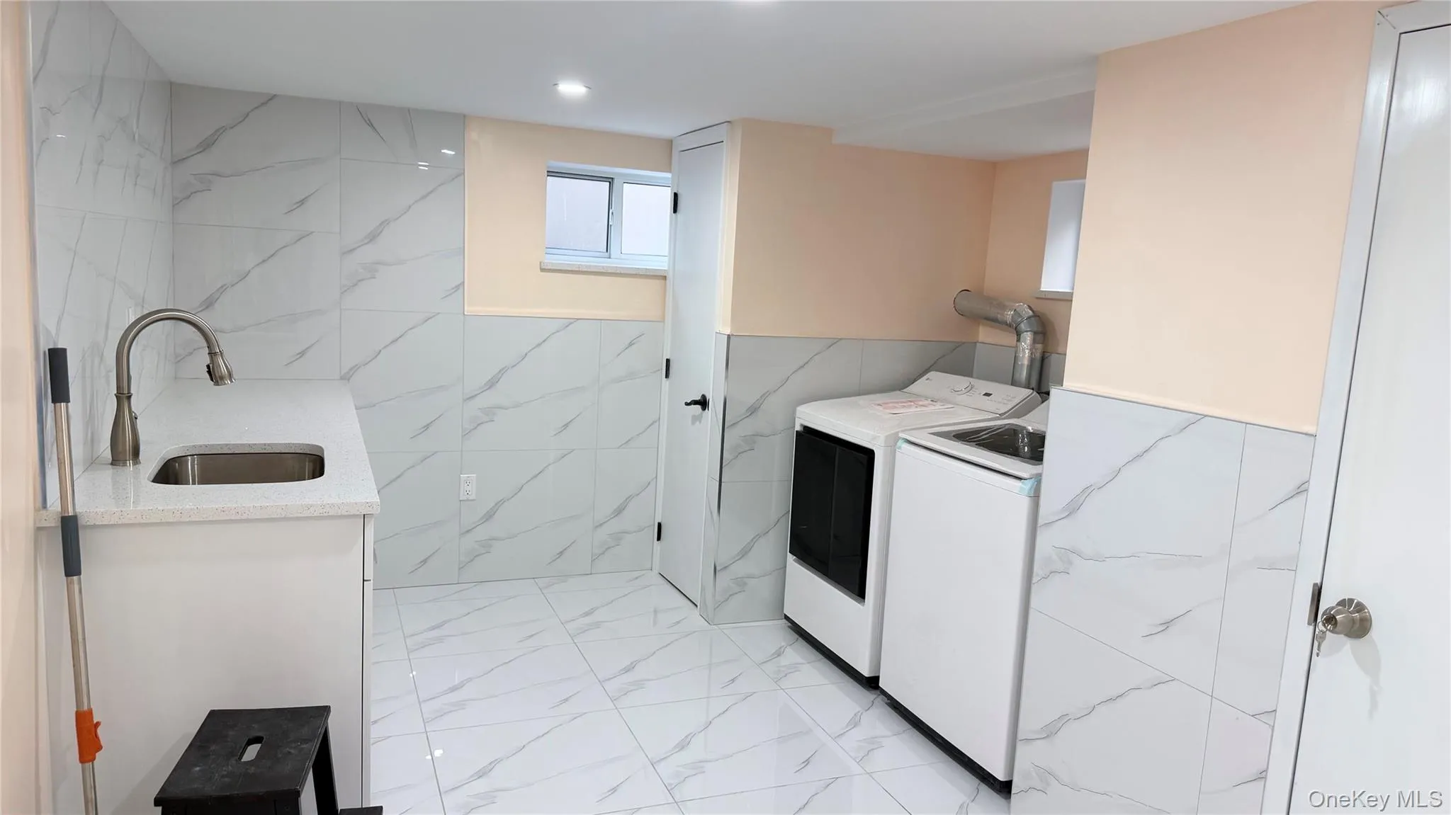 50-47 212 Street, New York, NY, 3 Bedrooms Bedrooms, 6 Rooms Rooms,2 BathroomsBathrooms,Residential Lease,For Rent,212,0,1030130 50-47 212 Street, New York, NY, 3 Bedrooms Bedrooms, 6 Rooms Rooms,2 BathroomsBathrooms,Residential Lease,For Rent,212,0,1030130