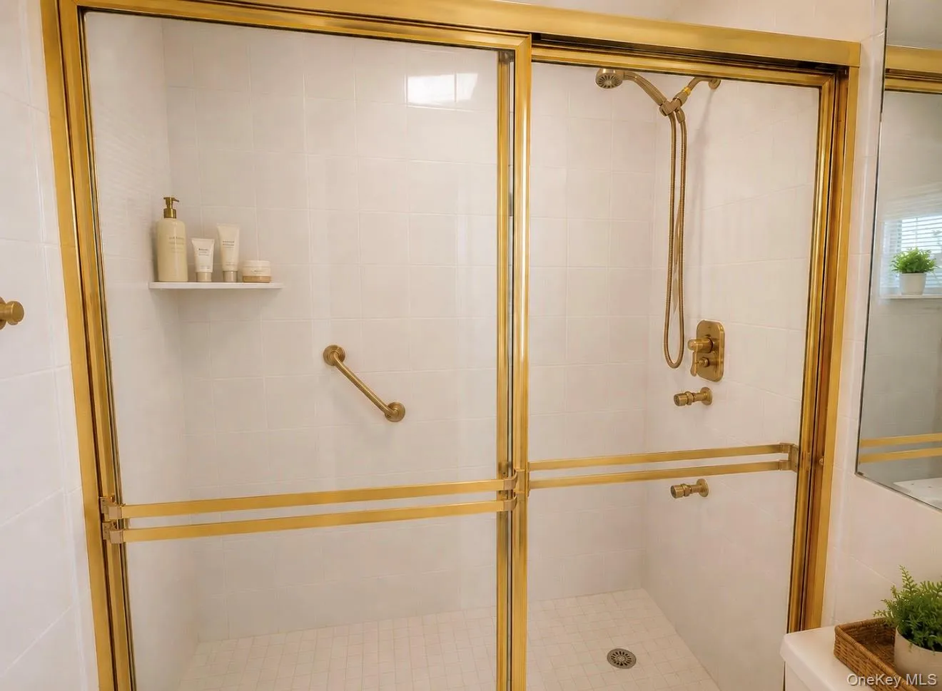 35 Library Avenue, Southampton, NY, 1 Bedroom Bedrooms, 4 Rooms Rooms,1 BathroomBathrooms,Residential,For Rent,Library Avenue,0,1030134 35 Library Avenue, Southampton, NY, 1 Bedroom Bedrooms, 4 Rooms Rooms,1 BathroomBathrooms,Residential,For Rent,Library Avenue,0,1030134