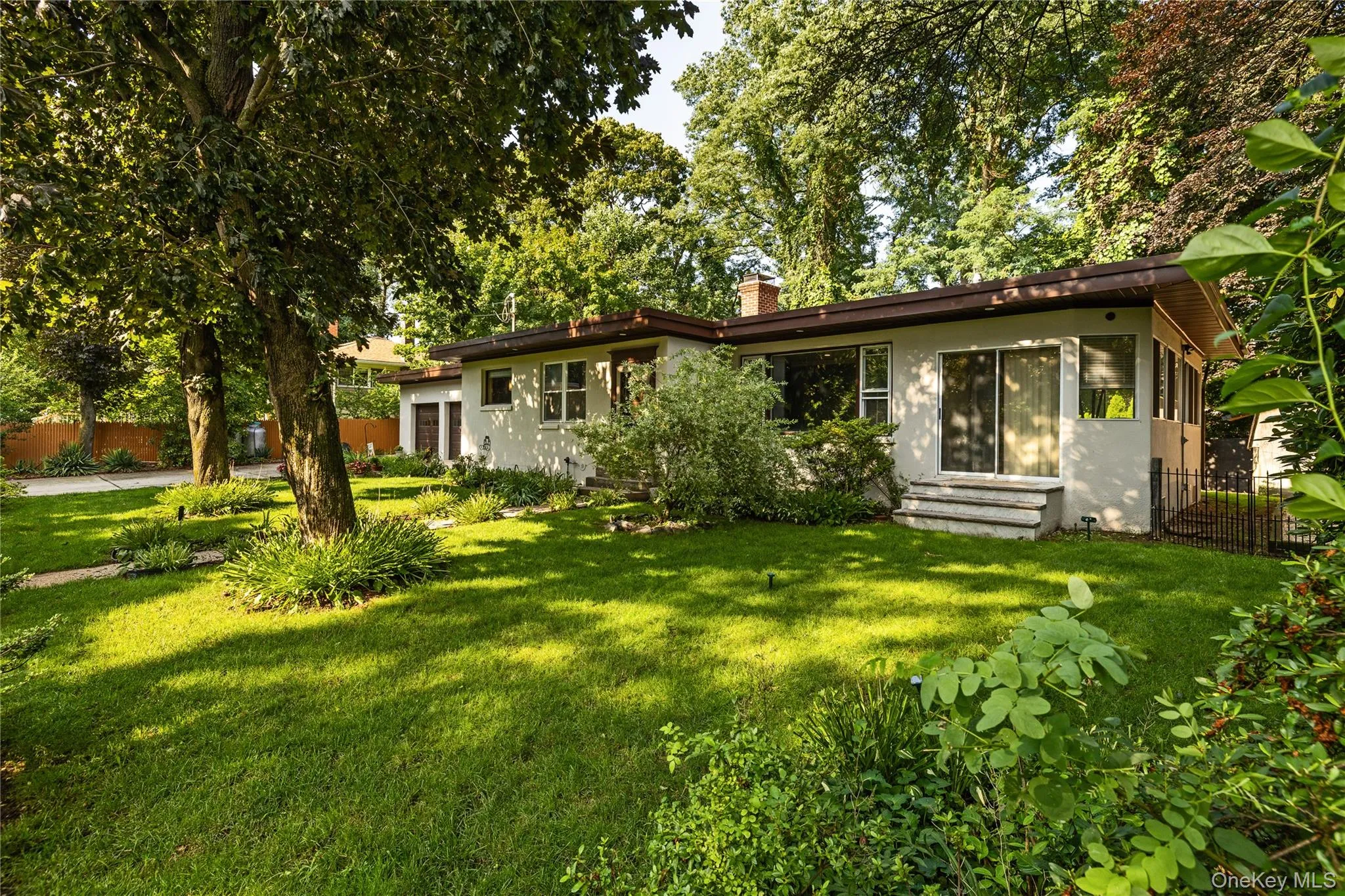 206 Cliff Road, Riverhead, NY, 4 Bedrooms Bedrooms, 9 Rooms Rooms,2 BathroomsBathrooms,Residential,For Rent,Cliff,0,1030137 206 Cliff Road, Riverhead, NY, 4 Bedrooms Bedrooms, 9 Rooms Rooms,2 BathroomsBathrooms,Residential,For Rent,Cliff,0,1030137