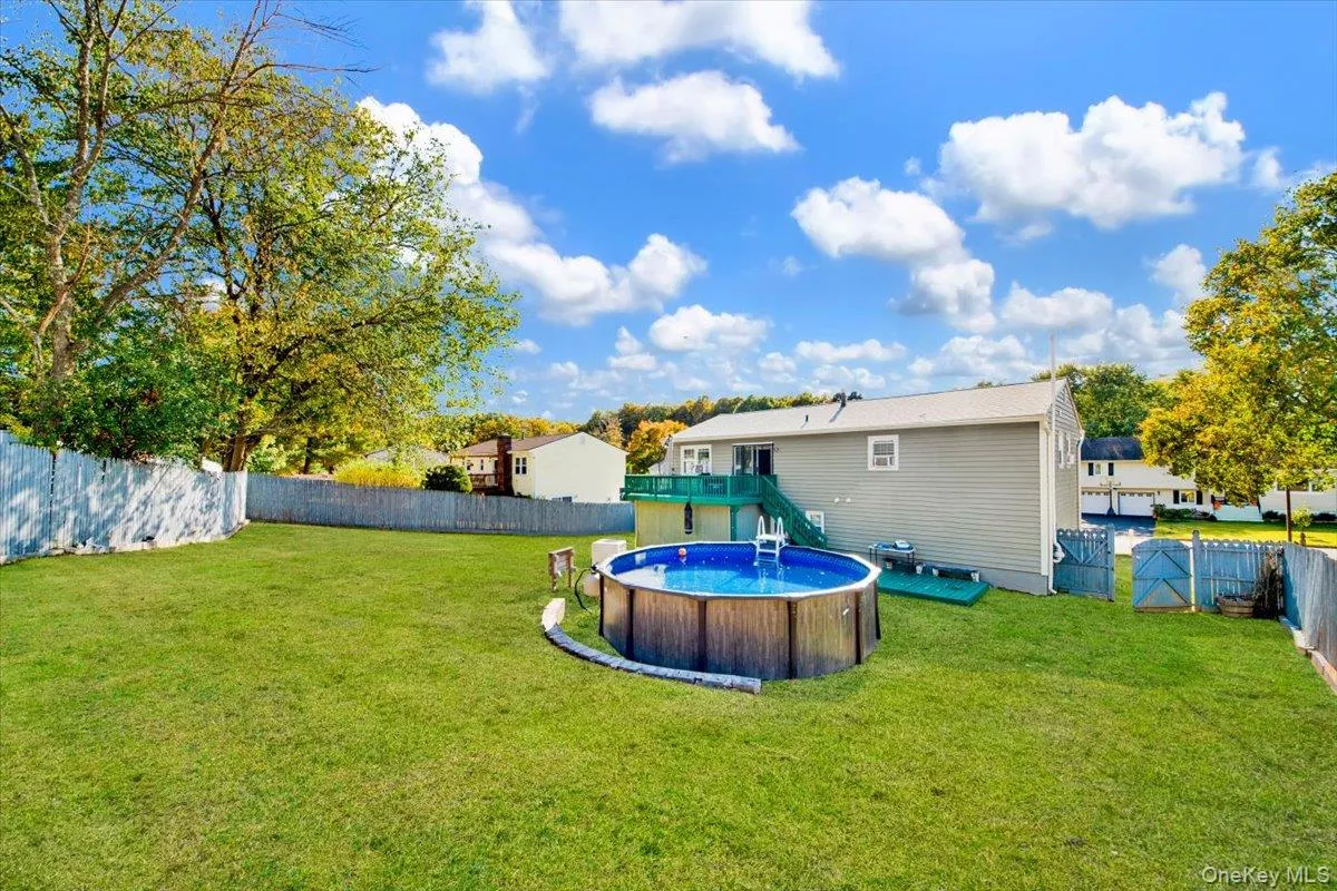42 Keats Drive, New Windsor, NY, 3 Bedrooms Bedrooms, 8 Rooms Rooms,1 BathroomBathrooms,Residential,For Rent,Keats,0,1030142 42 Keats Drive, New Windsor, NY, 3 Bedrooms Bedrooms, 8 Rooms Rooms,1 BathroomBathrooms,Residential,For Rent,Keats,0,1030142