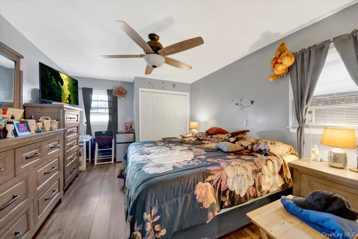 42 Keats Drive, New Windsor, NY, 3 Bedrooms Bedrooms, 8 Rooms Rooms,1 BathroomBathrooms,Residential,For Rent,Keats,0,1030142 42 Keats Drive, New Windsor, NY, 3 Bedrooms Bedrooms, 8 Rooms Rooms,1 BathroomBathrooms,Residential,For Rent,Keats,0,1030142