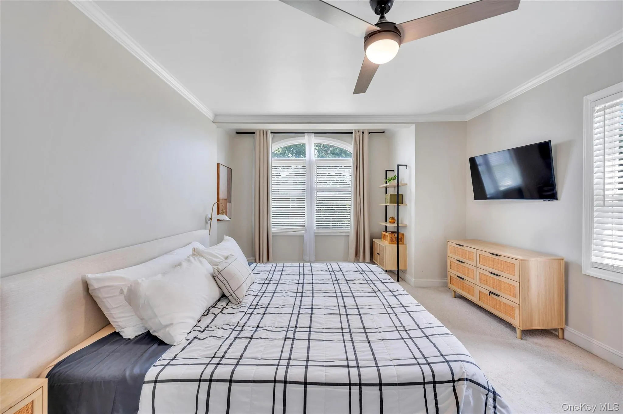 232 Locust Street, Hempstead, NY, 3 Bedrooms Bedrooms, 8 Rooms Rooms,1 BathroomBathrooms,Residential,For Rent,Locust,0,1030153 232 Locust Street, Hempstead, NY, 3 Bedrooms Bedrooms, 8 Rooms Rooms,1 BathroomBathrooms,Residential,For Rent,Locust,0,1030153
