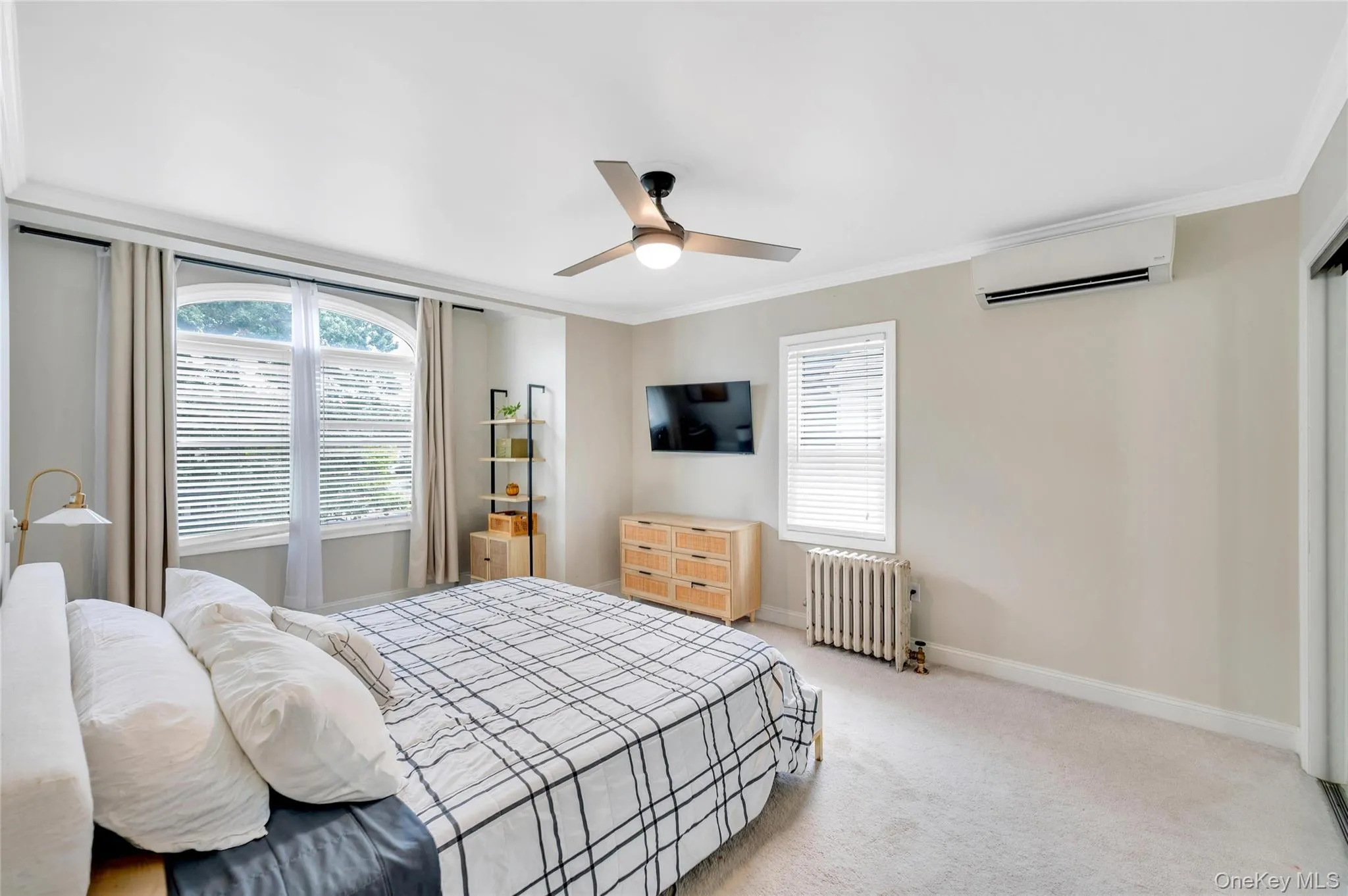 232 Locust Street, Hempstead, NY, 3 Bedrooms Bedrooms, 8 Rooms Rooms,1 BathroomBathrooms,Residential,For Rent,Locust,0,1030153 232 Locust Street, Hempstead, NY, 3 Bedrooms Bedrooms, 8 Rooms Rooms,1 BathroomBathrooms,Residential,For Rent,Locust,0,1030153