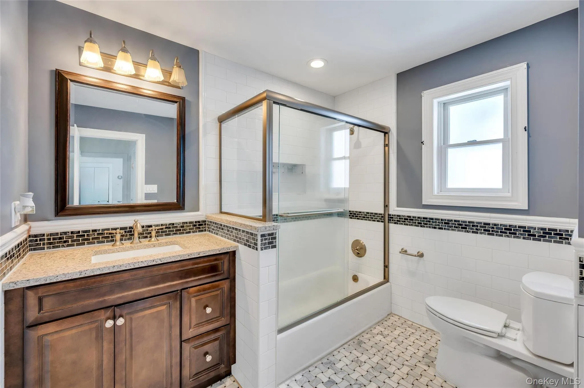 232 Locust Street, Hempstead, NY, 3 Bedrooms Bedrooms, 8 Rooms Rooms,1 BathroomBathrooms,Residential,For Rent,Locust,0,1030153 232 Locust Street, Hempstead, NY, 3 Bedrooms Bedrooms, 8 Rooms Rooms,1 BathroomBathrooms,Residential,For Rent,Locust,0,1030153
