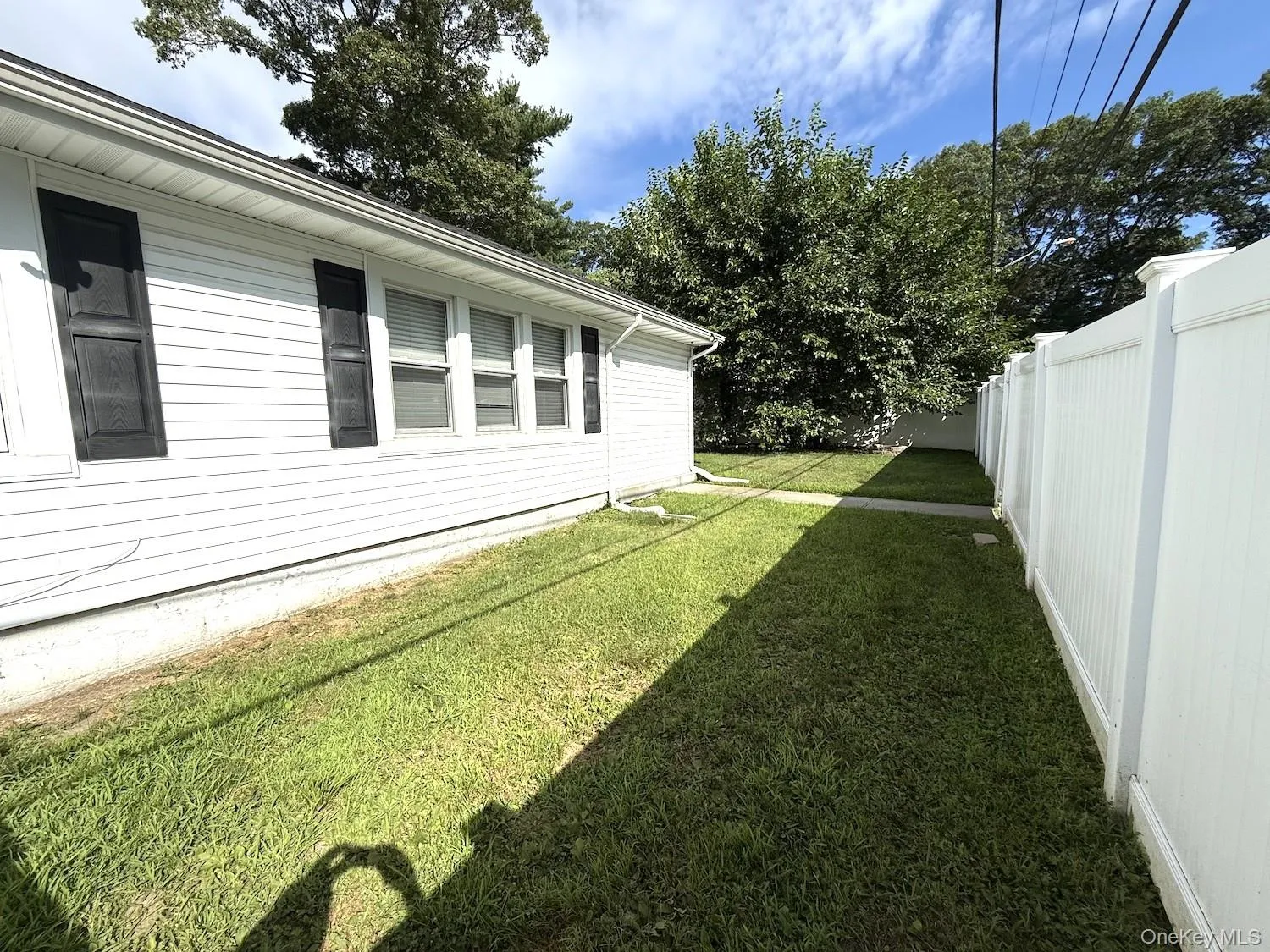 21 Kingdom Court, Islip, NY, 2 Bedrooms Bedrooms, 4 Rooms Rooms,1 BathroomBathrooms,Residential Lease,For Rent,Kingdom,0,1030157 21 Kingdom Court, Islip, NY, 2 Bedrooms Bedrooms, 4 Rooms Rooms,1 BathroomBathrooms,Residential Lease,For Rent,Kingdom,0,1030157