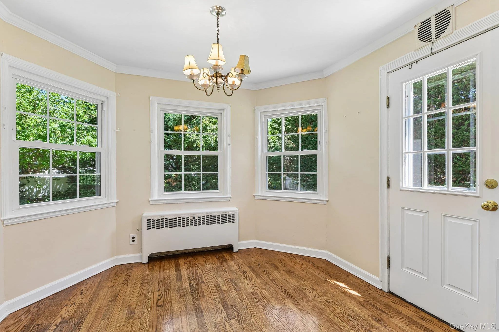 93 Transverse Road, Hempstead, NY, 3 Bedrooms Bedrooms, 6 Rooms Rooms,2 BathroomsBathrooms,Residential,For Rent,Transverse,0,1030159 93 Transverse Road, Hempstead, NY, 3 Bedrooms Bedrooms, 6 Rooms Rooms,2 BathroomsBathrooms,Residential,For Rent,Transverse,0,1030159