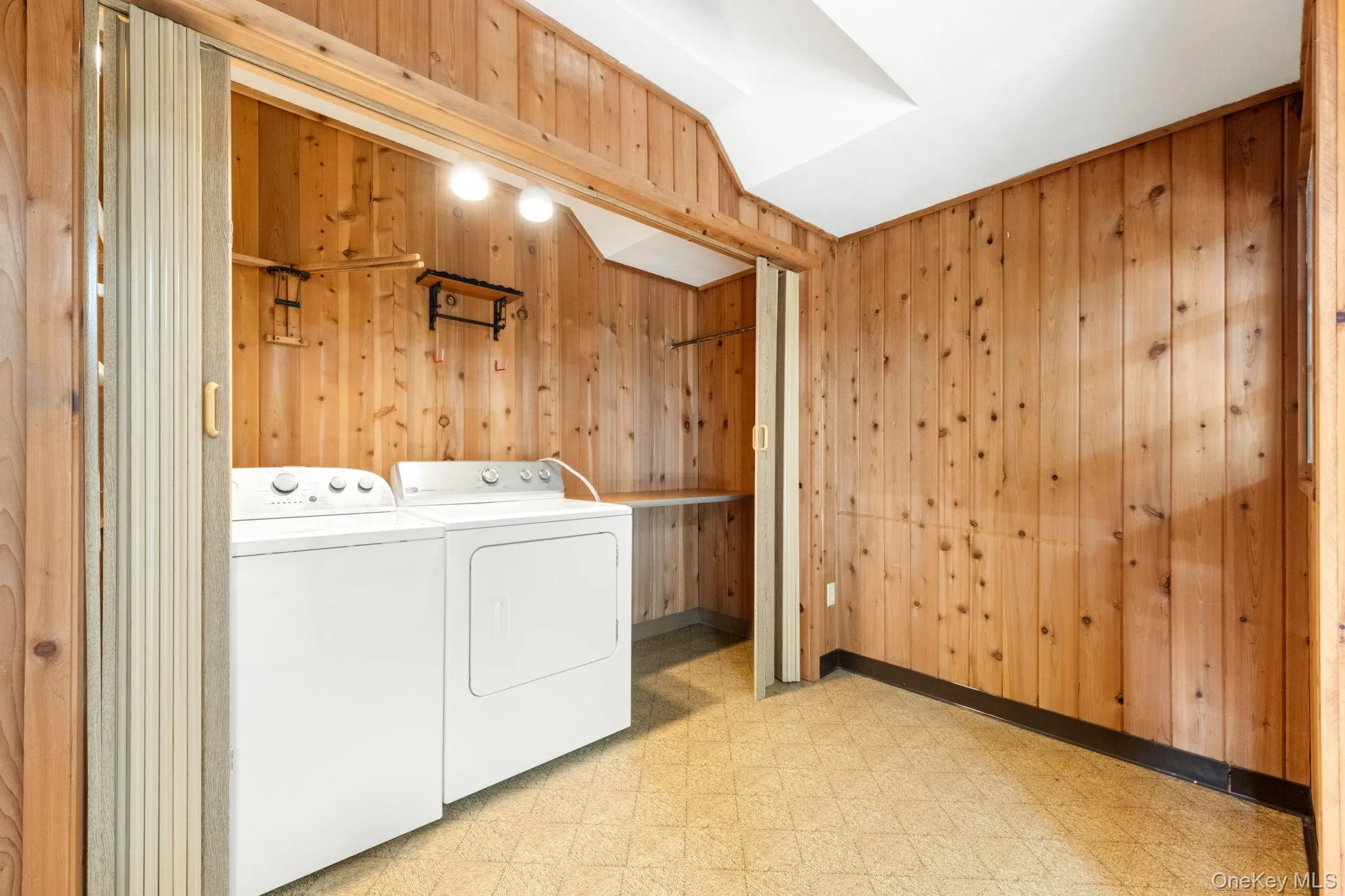 23 Oakland Avenue, Montgomery, NY, 3 Bedrooms Bedrooms, 7 Rooms Rooms,1 BathroomBathrooms,Residential,For Rent,Oakland,0,1030170 23 Oakland Avenue, Montgomery, NY, 3 Bedrooms Bedrooms, 7 Rooms Rooms,1 BathroomBathrooms,Residential,For Rent,Oakland,0,1030170
