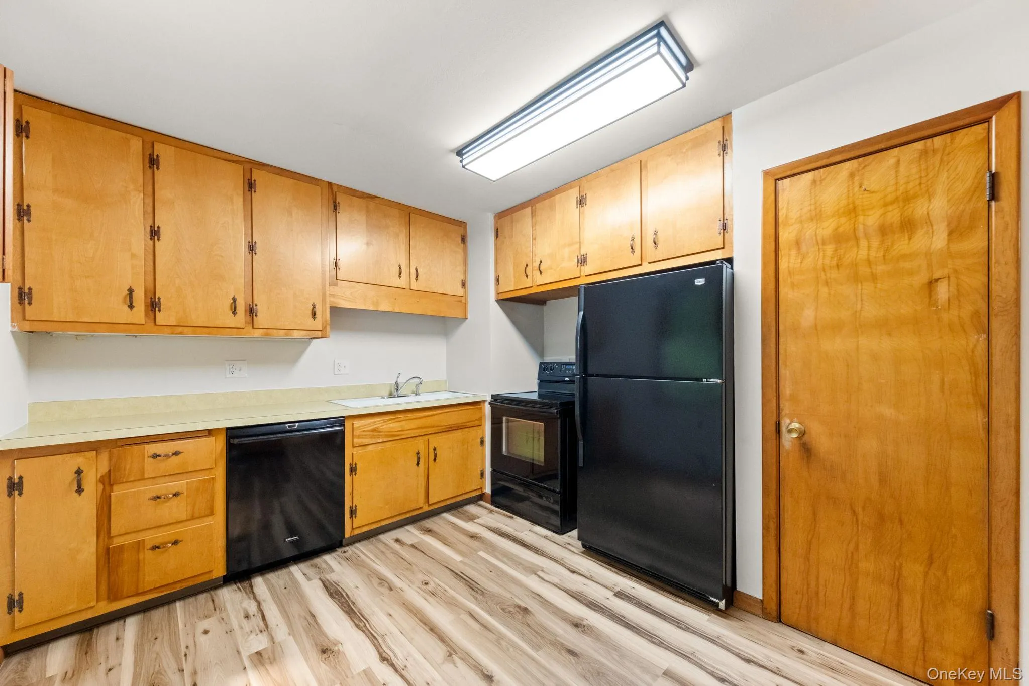 23 Oakland Avenue, Montgomery, NY, 3 Bedrooms Bedrooms, 7 Rooms Rooms,1 BathroomBathrooms,Residential,For Rent,Oakland,0,1030170 23 Oakland Avenue, Montgomery, NY, 3 Bedrooms Bedrooms, 7 Rooms Rooms,1 BathroomBathrooms,Residential,For Rent,Oakland,0,1030170