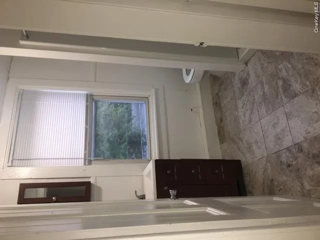 13 Benton Avenue, Middletown, NY, 1 Bedroom Bedrooms, 3 Rooms Rooms,1 BathroomBathrooms,Residential Lease,For Rent,Benton,0,1030173 13 Benton Avenue, Middletown, NY, 1 Bedroom Bedrooms, 3 Rooms Rooms,1 BathroomBathrooms,Residential Lease,For Rent,Benton,0,1030173
