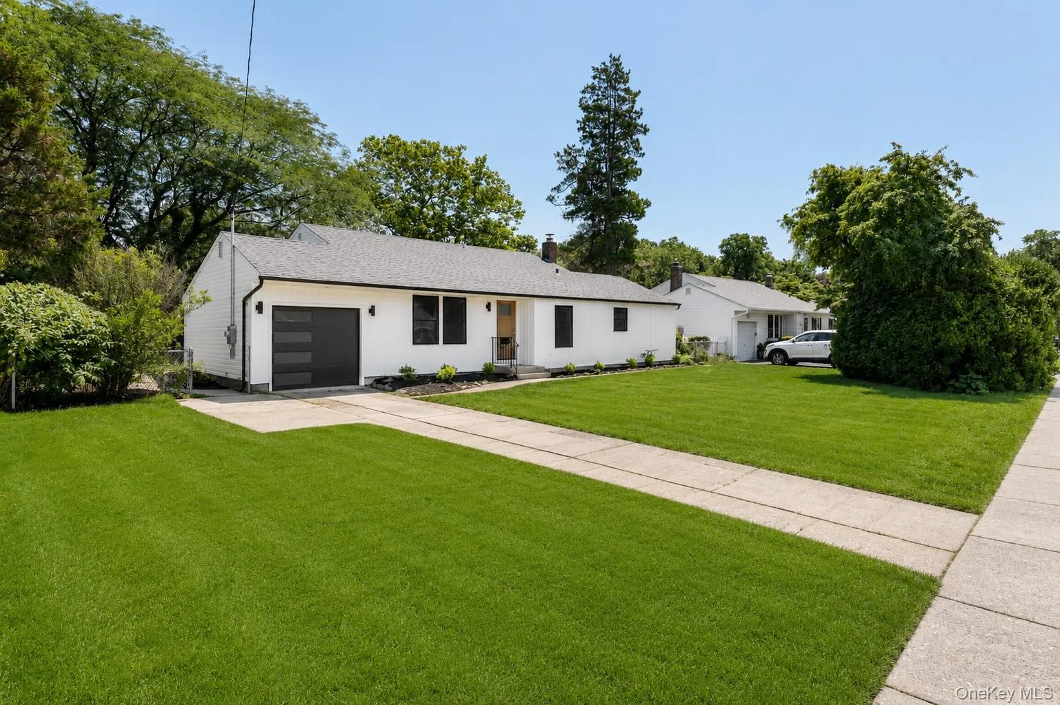 933 Thompson Drive, Islip, NY, 3 Bedrooms Bedrooms, 9 Rooms Rooms,3 BathroomsBathrooms,Residential,For Rent,Thompson,0,1030178 933 Thompson Drive, Islip, NY, 3 Bedrooms Bedrooms, 9 Rooms Rooms,3 BathroomsBathrooms,Residential,For Rent,Thompson,0,1030178