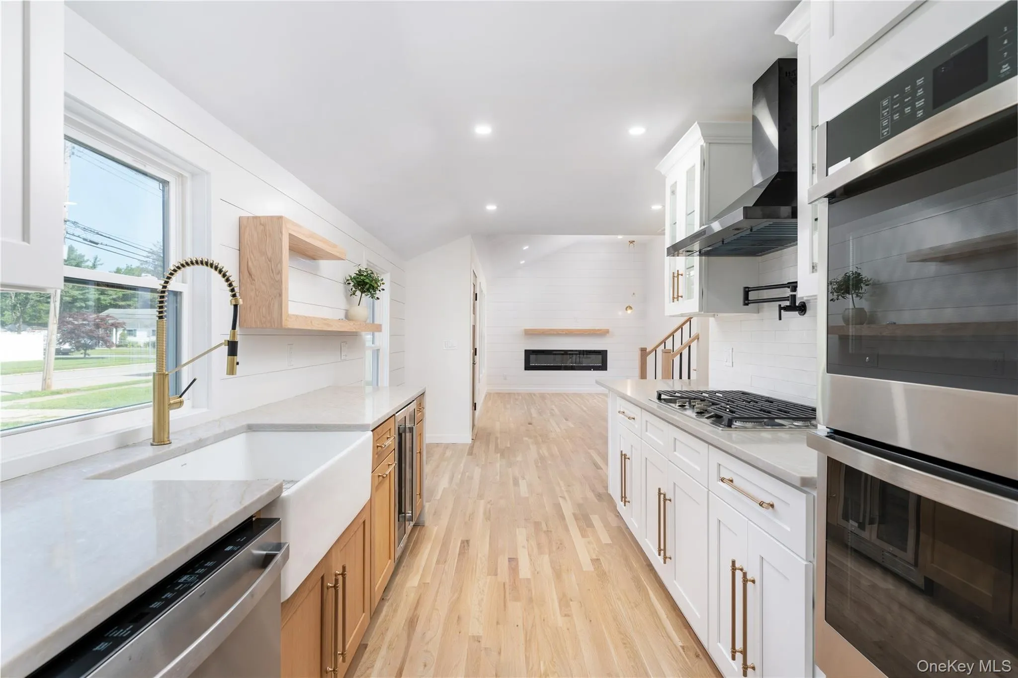 933 Thompson Drive, Islip, NY, 3 Bedrooms Bedrooms, 9 Rooms Rooms,3 BathroomsBathrooms,Residential,For Rent,Thompson,0,1030178 933 Thompson Drive, Islip, NY, 3 Bedrooms Bedrooms, 9 Rooms Rooms,3 BathroomsBathrooms,Residential,For Rent,Thompson,0,1030178