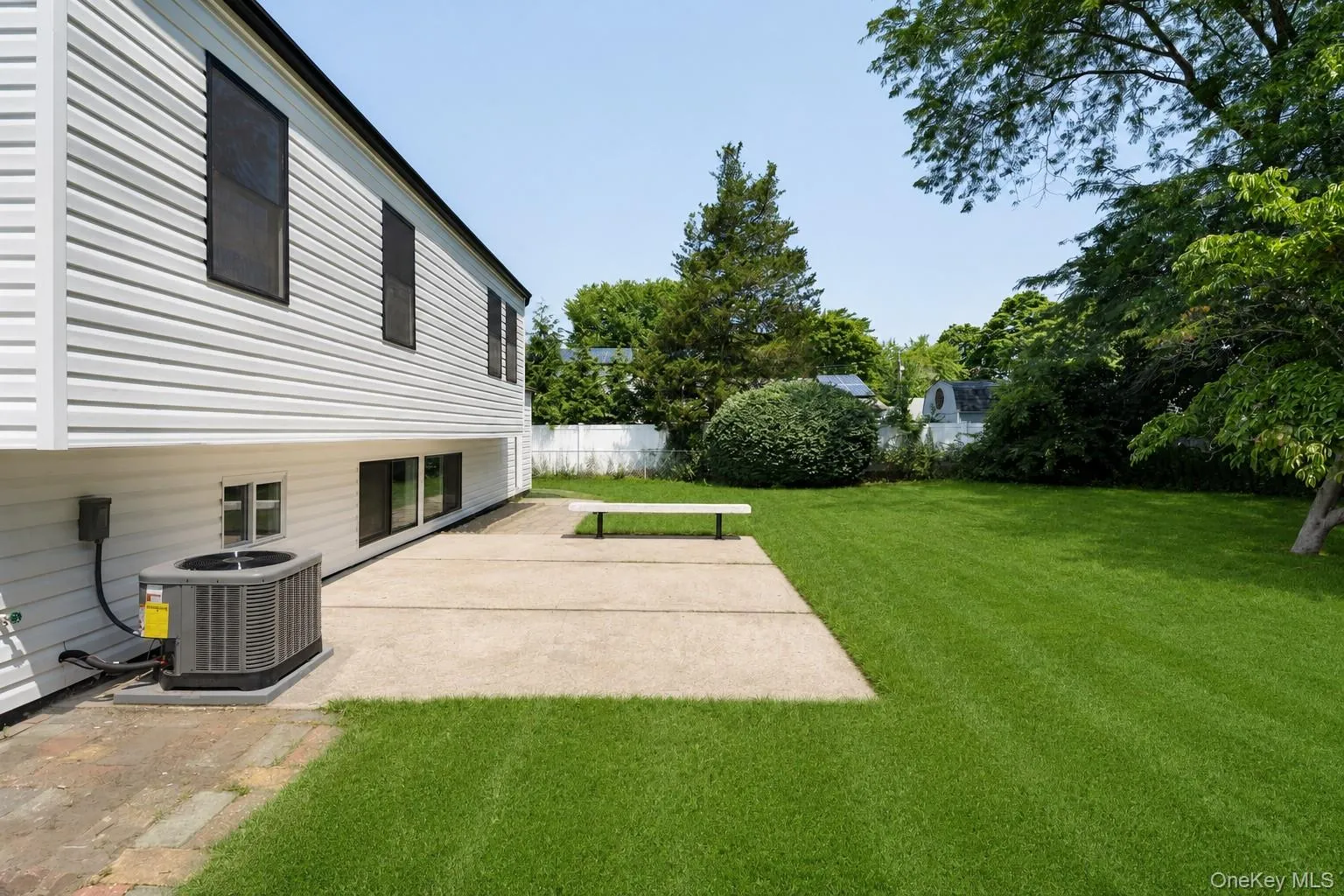 933 Thompson Drive, Islip, NY, 3 Bedrooms Bedrooms, 9 Rooms Rooms,3 BathroomsBathrooms,Residential,For Rent,Thompson,0,1030178 933 Thompson Drive, Islip, NY, 3 Bedrooms Bedrooms, 9 Rooms Rooms,3 BathroomsBathrooms,Residential,For Rent,Thompson,0,1030178