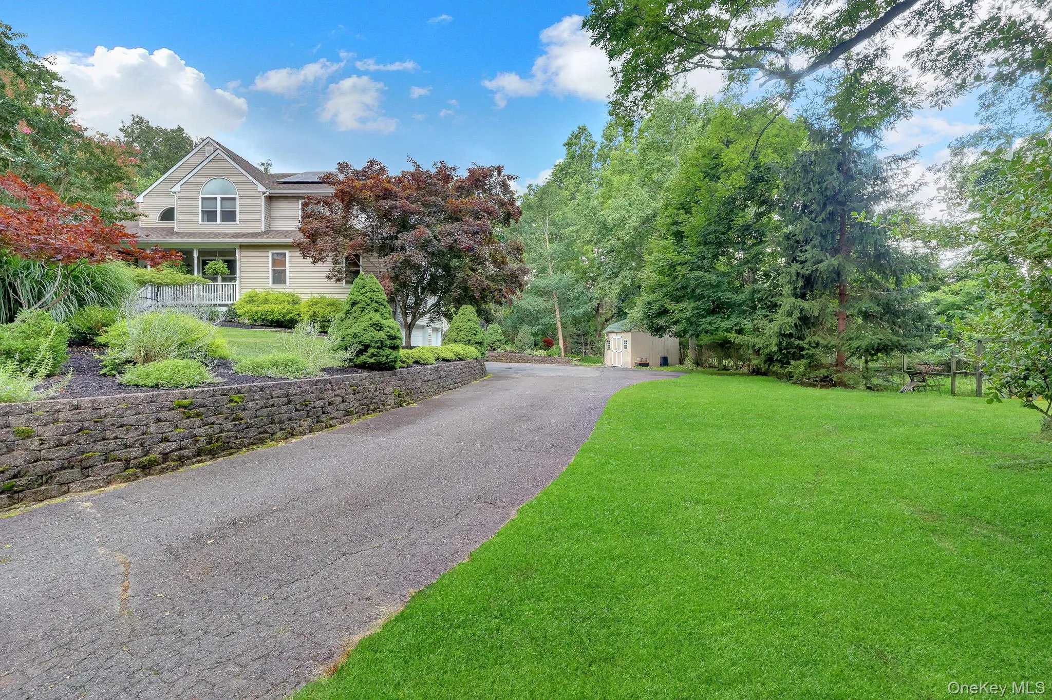 4 Apple Lane, Riverhead, NY, 4 Bedrooms Bedrooms, 10 Rooms Rooms,2 BathroomsBathrooms,Residential,For Rent,Apple,0,1030183 4 Apple Lane, Riverhead, NY, 4 Bedrooms Bedrooms, 10 Rooms Rooms,2 BathroomsBathrooms,Residential,For Rent,Apple,0,1030183
