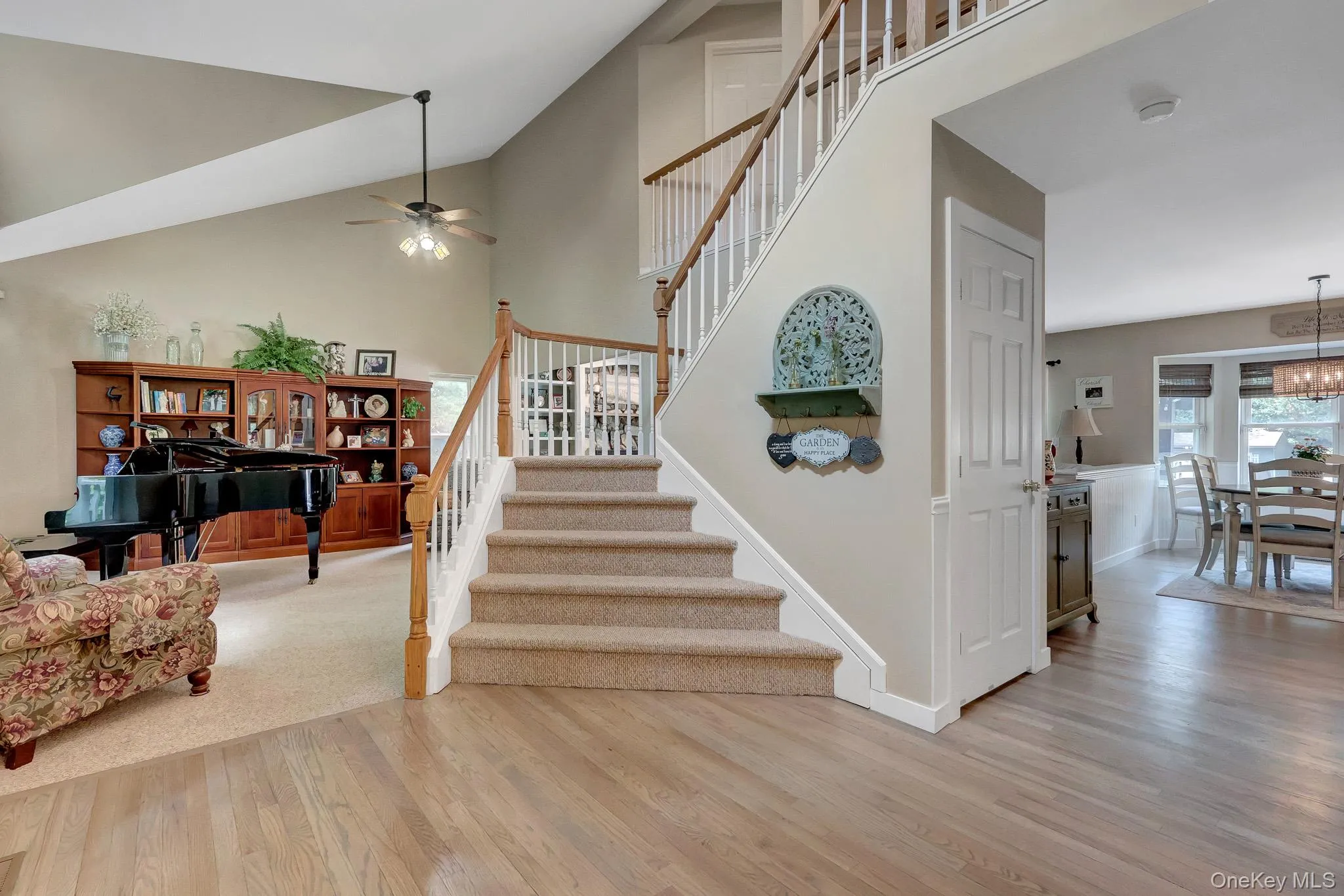 4 Apple Lane, Riverhead, NY, 4 Bedrooms Bedrooms, 10 Rooms Rooms,2 BathroomsBathrooms,Residential,For Rent,Apple,0,1030183 4 Apple Lane, Riverhead, NY, 4 Bedrooms Bedrooms, 10 Rooms Rooms,2 BathroomsBathrooms,Residential,For Rent,Apple,0,1030183