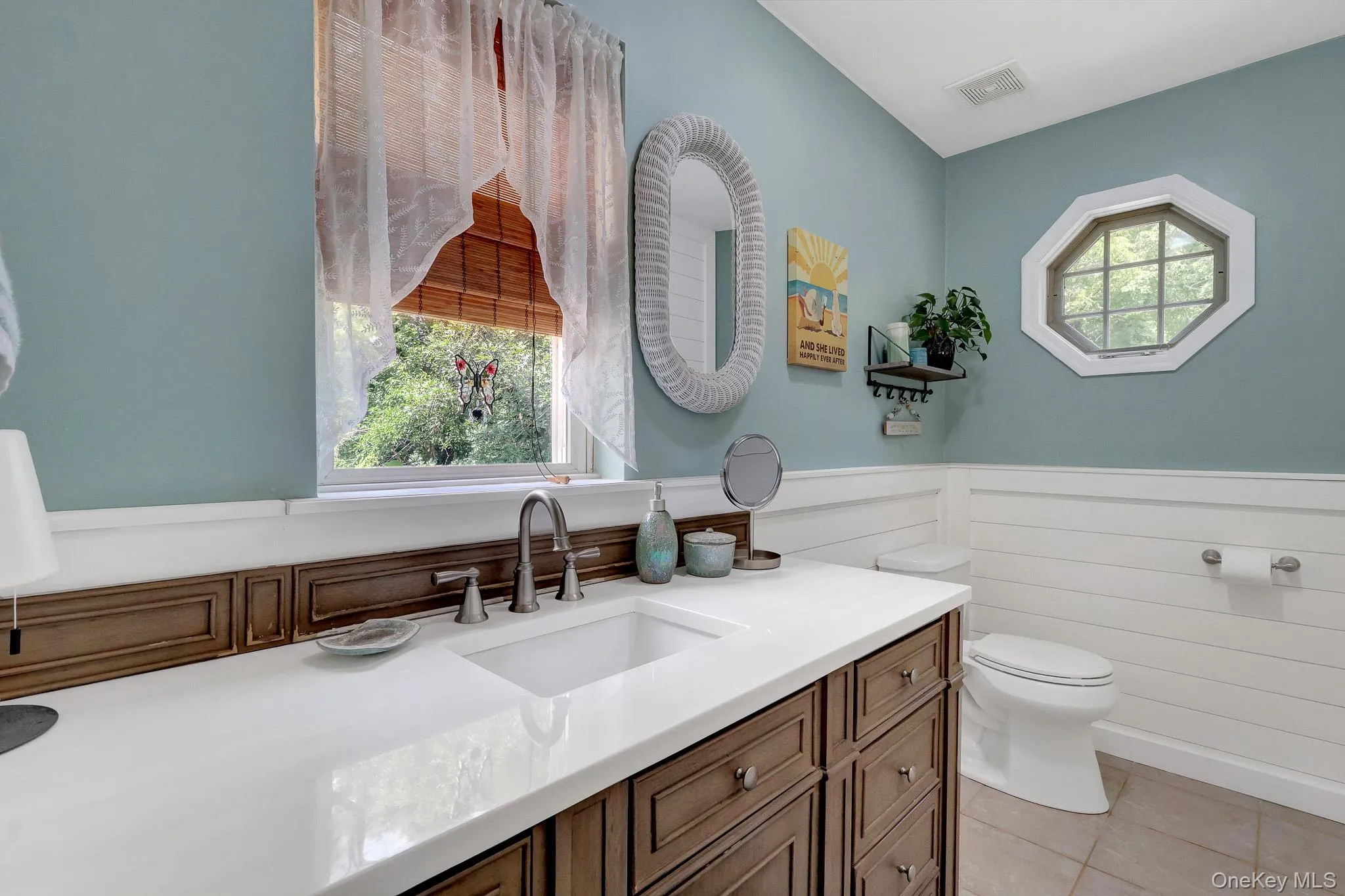4 Apple Lane, Riverhead, NY, 4 Bedrooms Bedrooms, 10 Rooms Rooms,2 BathroomsBathrooms,Residential,For Rent,Apple,0,1030183 4 Apple Lane, Riverhead, NY, 4 Bedrooms Bedrooms, 10 Rooms Rooms,2 BathroomsBathrooms,Residential,For Rent,Apple,0,1030183