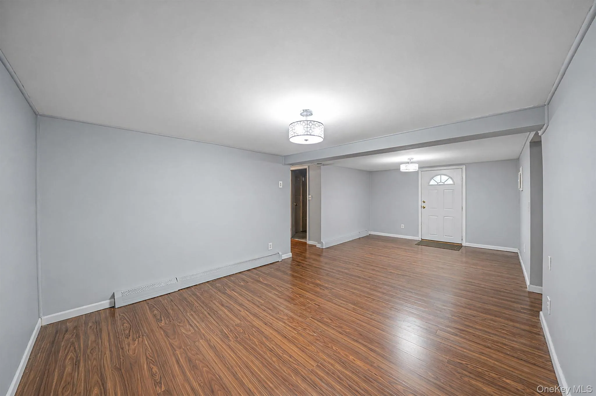 11 Radio Avenue, Brookhaven, NY, 3 Bedrooms Bedrooms, 7 Rooms Rooms,2 BathroomsBathrooms,Residential,For Rent,Radio,0,1030186 11 Radio Avenue, Brookhaven, NY, 3 Bedrooms Bedrooms, 7 Rooms Rooms,2 BathroomsBathrooms,Residential,For Rent,Radio,0,1030186