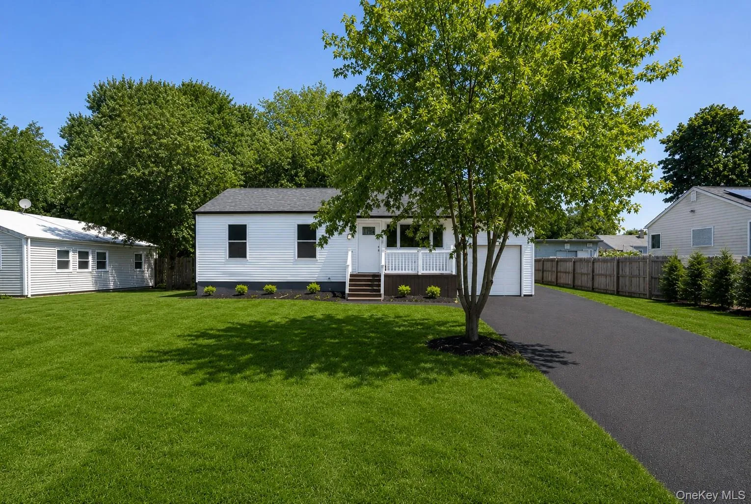 743 Hoffman Avenue, Brookhaven, NY, 3 Bedrooms Bedrooms, 7 Rooms Rooms,1 BathroomBathrooms,Residential,For Rent,Hoffman,0,1030192 743 Hoffman Avenue, Brookhaven, NY, 3 Bedrooms Bedrooms, 7 Rooms Rooms,1 BathroomBathrooms,Residential,For Rent,Hoffman,0,1030192
