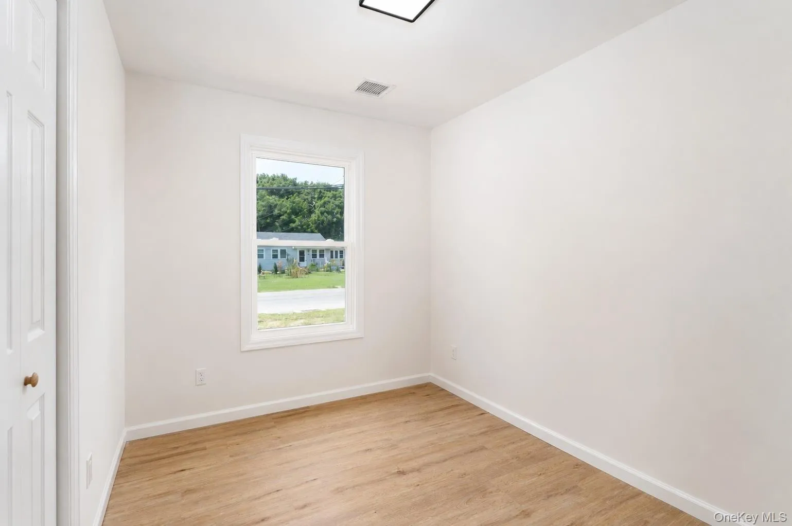 743 Hoffman Avenue, Brookhaven, NY, 3 Bedrooms Bedrooms, 7 Rooms Rooms,1 BathroomBathrooms,Residential,For Rent,Hoffman,0,1030192 743 Hoffman Avenue, Brookhaven, NY, 3 Bedrooms Bedrooms, 7 Rooms Rooms,1 BathroomBathrooms,Residential,For Rent,Hoffman,0,1030192
