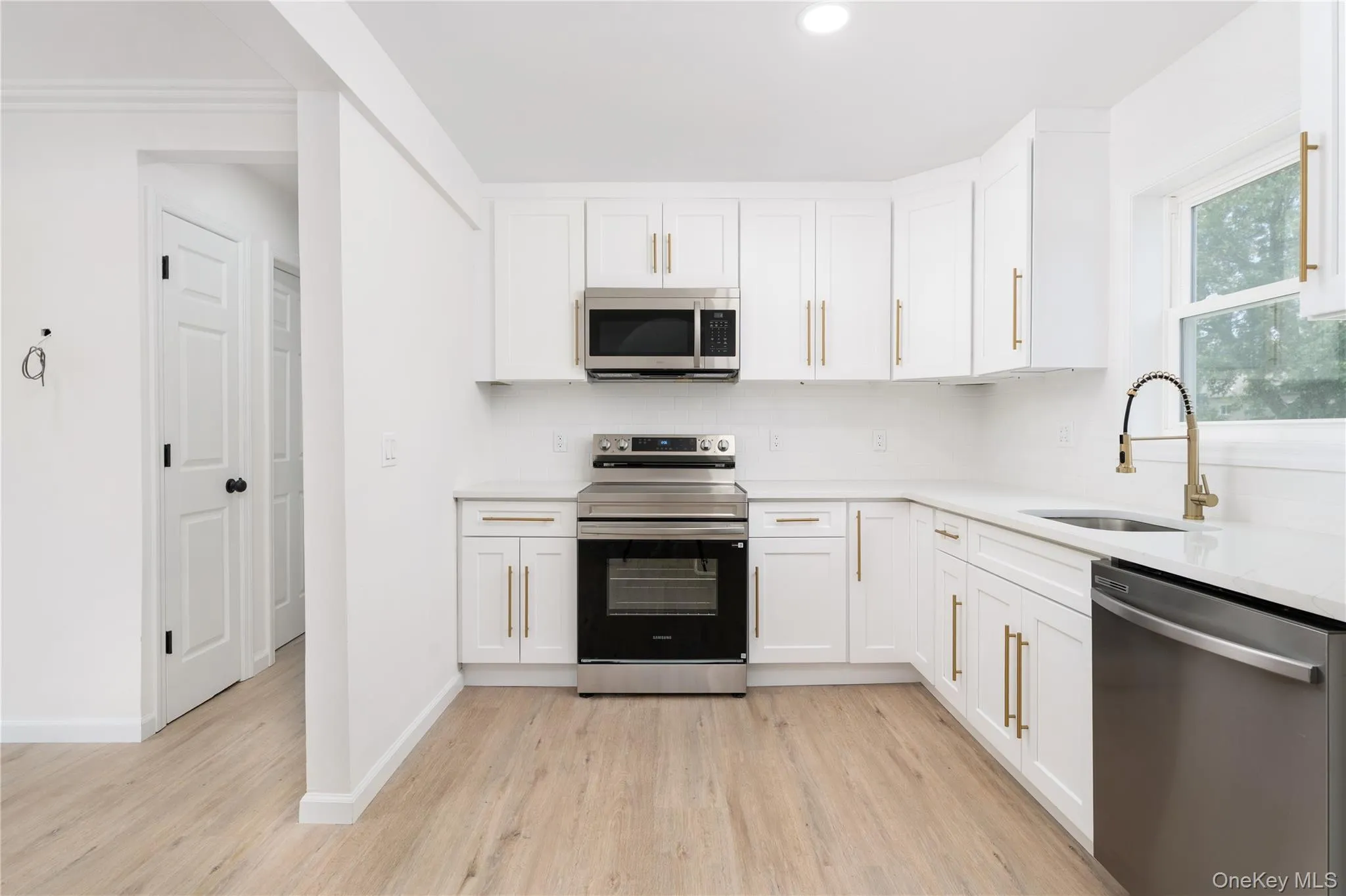 743 Hoffman Avenue, Brookhaven, NY, 3 Bedrooms Bedrooms, 7 Rooms Rooms,1 BathroomBathrooms,Residential,For Rent,Hoffman,0,1030192 743 Hoffman Avenue, Brookhaven, NY, 3 Bedrooms Bedrooms, 7 Rooms Rooms,1 BathroomBathrooms,Residential,For Rent,Hoffman,0,1030192