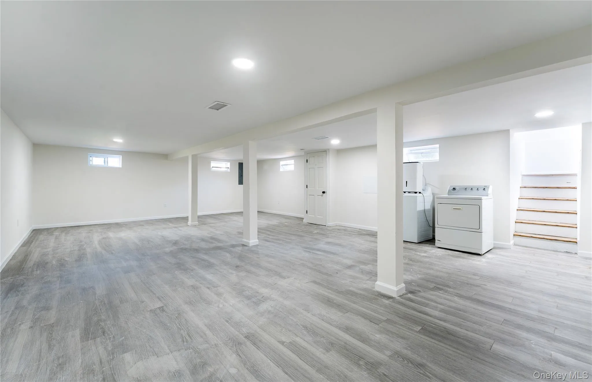 743 Hoffman Avenue, Brookhaven, NY, 3 Bedrooms Bedrooms, 7 Rooms Rooms,1 BathroomBathrooms,Residential,For Rent,Hoffman,0,1030192 743 Hoffman Avenue, Brookhaven, NY, 3 Bedrooms Bedrooms, 7 Rooms Rooms,1 BathroomBathrooms,Residential,For Rent,Hoffman,0,1030192