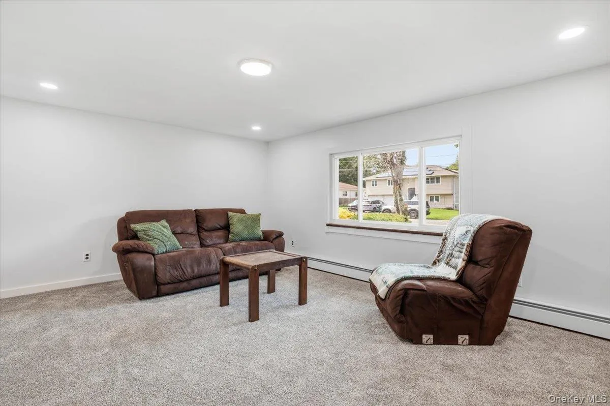 38 Appel Drive, Brookhaven, NY, 5 Bedrooms Bedrooms, 8 Rooms Rooms,2 BathroomsBathrooms,Residential,For Rent,Appel,0,1030193 38 Appel Drive, Brookhaven, NY, 5 Bedrooms Bedrooms, 8 Rooms Rooms,2 BathroomsBathrooms,Residential,For Rent,Appel,0,1030193