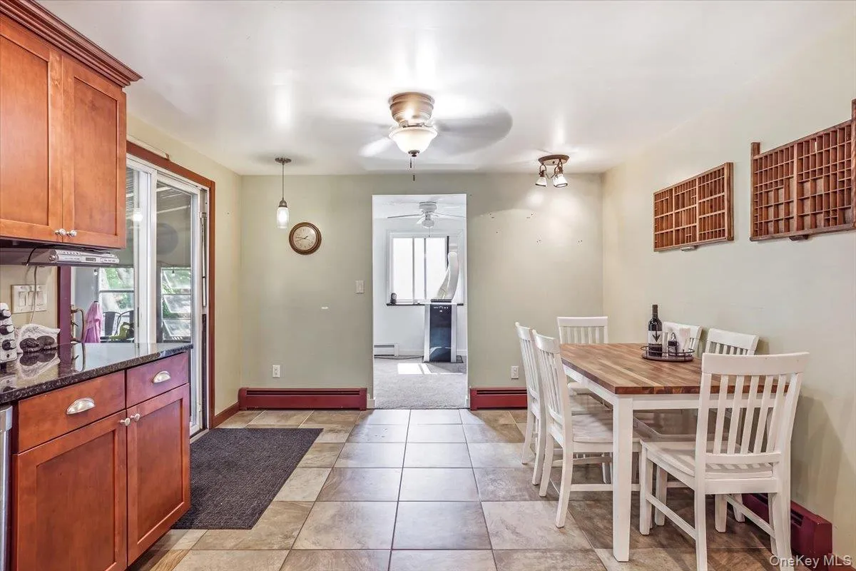 38 Appel Drive, Brookhaven, NY, 5 Bedrooms Bedrooms, 8 Rooms Rooms,2 BathroomsBathrooms,Residential,For Rent,Appel,0,1030193 38 Appel Drive, Brookhaven, NY, 5 Bedrooms Bedrooms, 8 Rooms Rooms,2 BathroomsBathrooms,Residential,For Rent,Appel,0,1030193