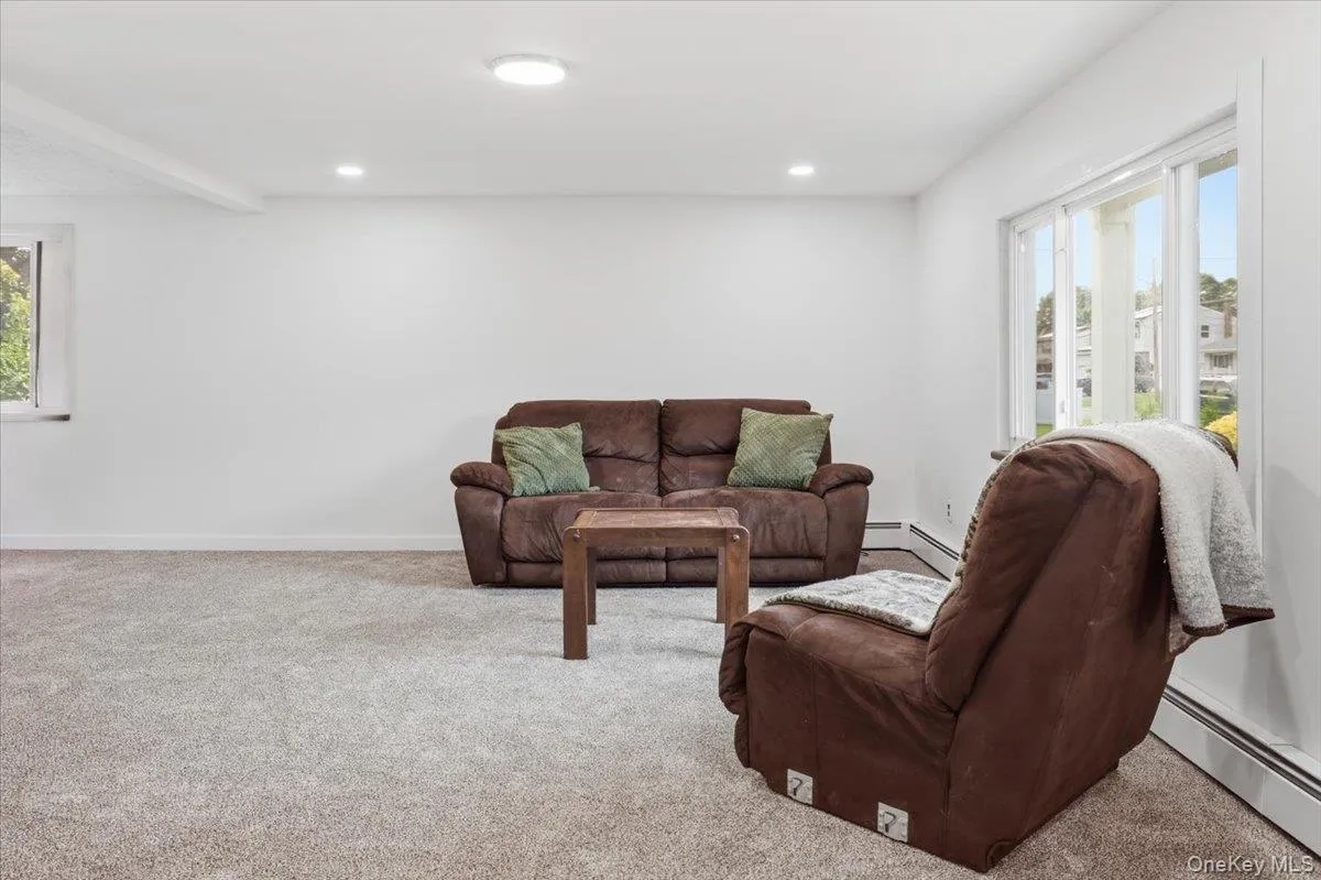 38 Appel Drive, Brookhaven, NY, 5 Bedrooms Bedrooms, 8 Rooms Rooms,2 BathroomsBathrooms,Residential,For Rent,Appel,0,1030193 38 Appel Drive, Brookhaven, NY, 5 Bedrooms Bedrooms, 8 Rooms Rooms,2 BathroomsBathrooms,Residential,For Rent,Appel,0,1030193