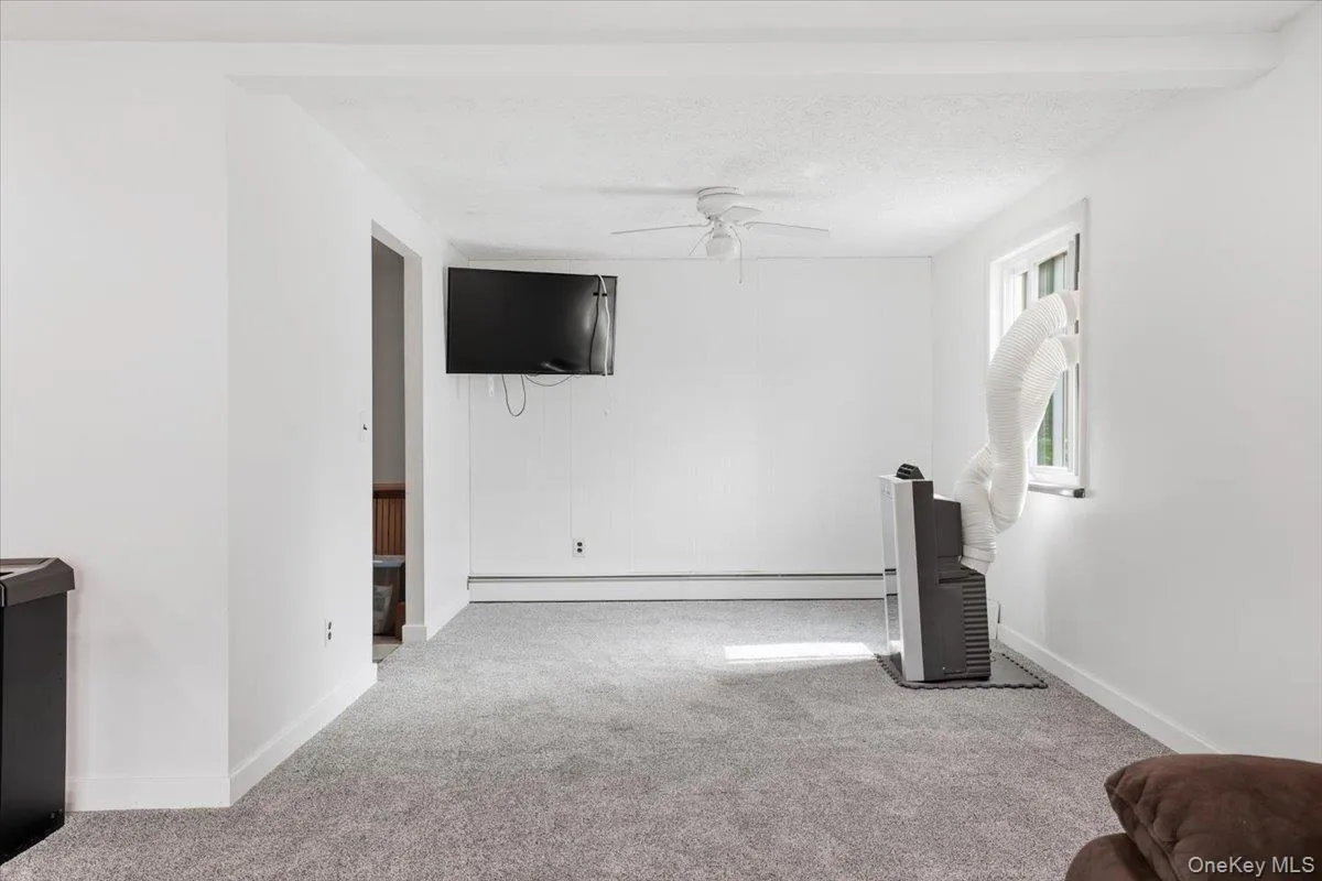 38 Appel Drive, Brookhaven, NY, 5 Bedrooms Bedrooms, 8 Rooms Rooms,2 BathroomsBathrooms,Residential,For Rent,Appel,0,1030193 38 Appel Drive, Brookhaven, NY, 5 Bedrooms Bedrooms, 8 Rooms Rooms,2 BathroomsBathrooms,Residential,For Rent,Appel,0,1030193