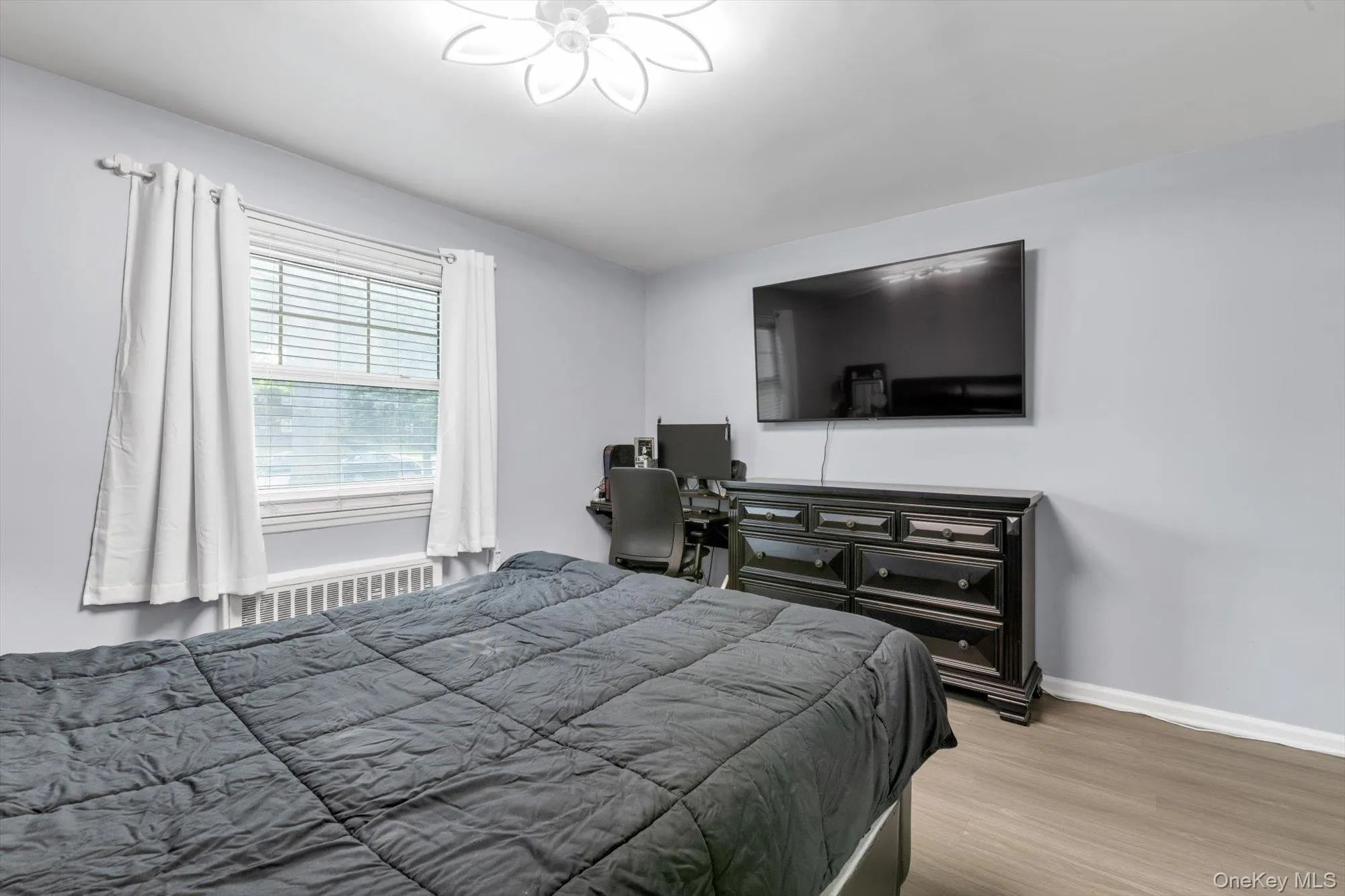 61-21 255th Street, New York, NY, 2 Bedrooms Bedrooms, 5 Rooms Rooms,1 BathroomBathrooms,Residential,For Rent,255th Street,0,1030194 61-21 255th Street, New York, NY, 2 Bedrooms Bedrooms, 5 Rooms Rooms,1 BathroomBathrooms,Residential,For Rent,255th Street,0,1030194