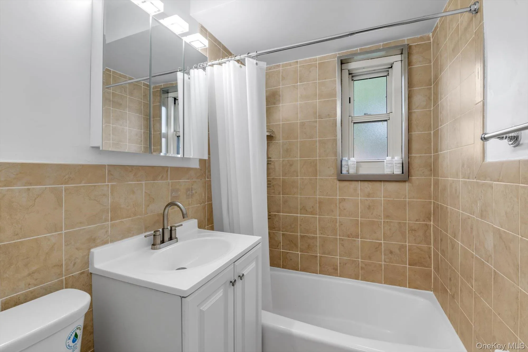 61-21 255th Street, New York, NY, 2 Bedrooms Bedrooms, 5 Rooms Rooms,1 BathroomBathrooms,Residential,For Rent,255th Street,0,1030194 61-21 255th Street, New York, NY, 2 Bedrooms Bedrooms, 5 Rooms Rooms,1 BathroomBathrooms,Residential,For Rent,255th Street,0,1030194
