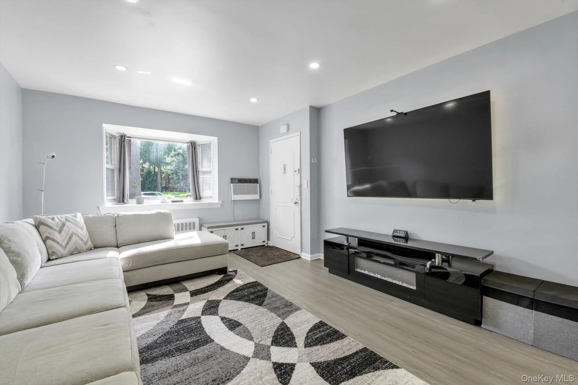 61-21 255th Street, New York, NY, 2 Bedrooms Bedrooms, 5 Rooms Rooms,1 BathroomBathrooms,Residential,For Rent,255th Street,0,1030194 61-21 255th Street, New York, NY, 2 Bedrooms Bedrooms, 5 Rooms Rooms,1 BathroomBathrooms,Residential,For Rent,255th Street,0,1030194