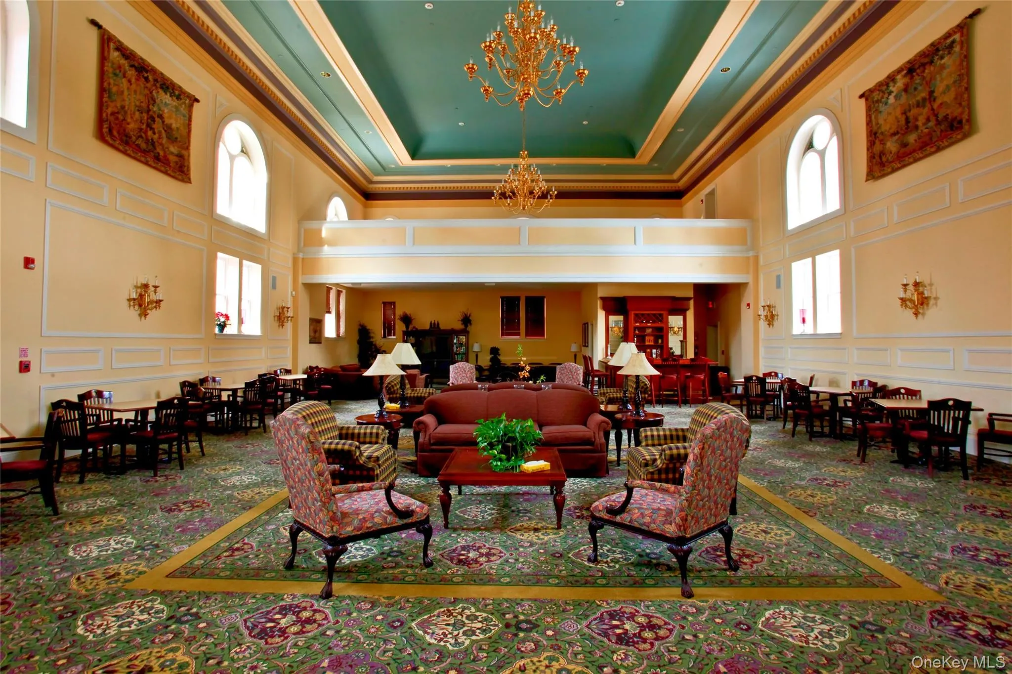 Elegant surroundings in this clubhouse to meet and greet friends and guests. Elegant surroundings in this clubhouse to meet and greet friends and guests.