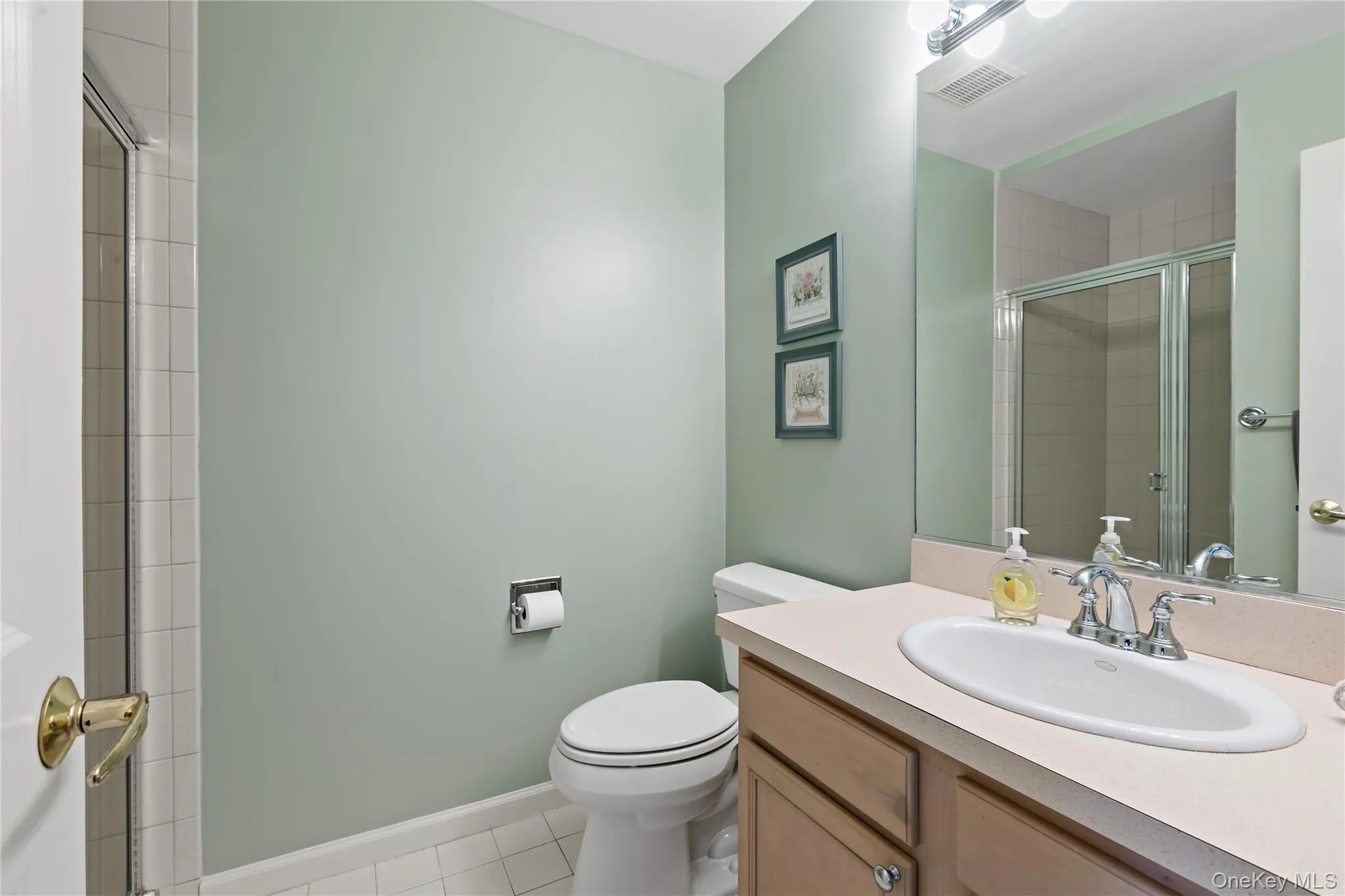 Neutral colors and shower stall in the hall bathroom. Neutral colors and shower stall in the hall bathroom.