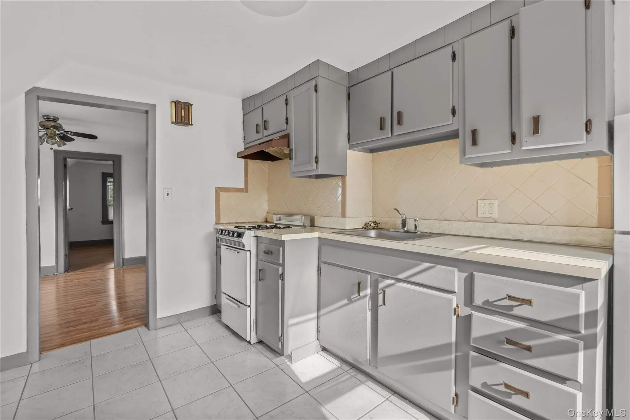 Eat in Kitchen Eat in Kitchen