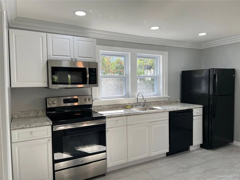 81 Heilman Avenue, Brookhaven, NY, 3 Bedrooms Bedrooms, 6 Rooms Rooms,2 BathroomsBathrooms,Residential Lease,For Rent,Heilman,0,1030197 81 Heilman Avenue, Brookhaven, NY, 3 Bedrooms Bedrooms, 6 Rooms Rooms,2 BathroomsBathrooms,Residential Lease,For Rent,Heilman,0,1030197