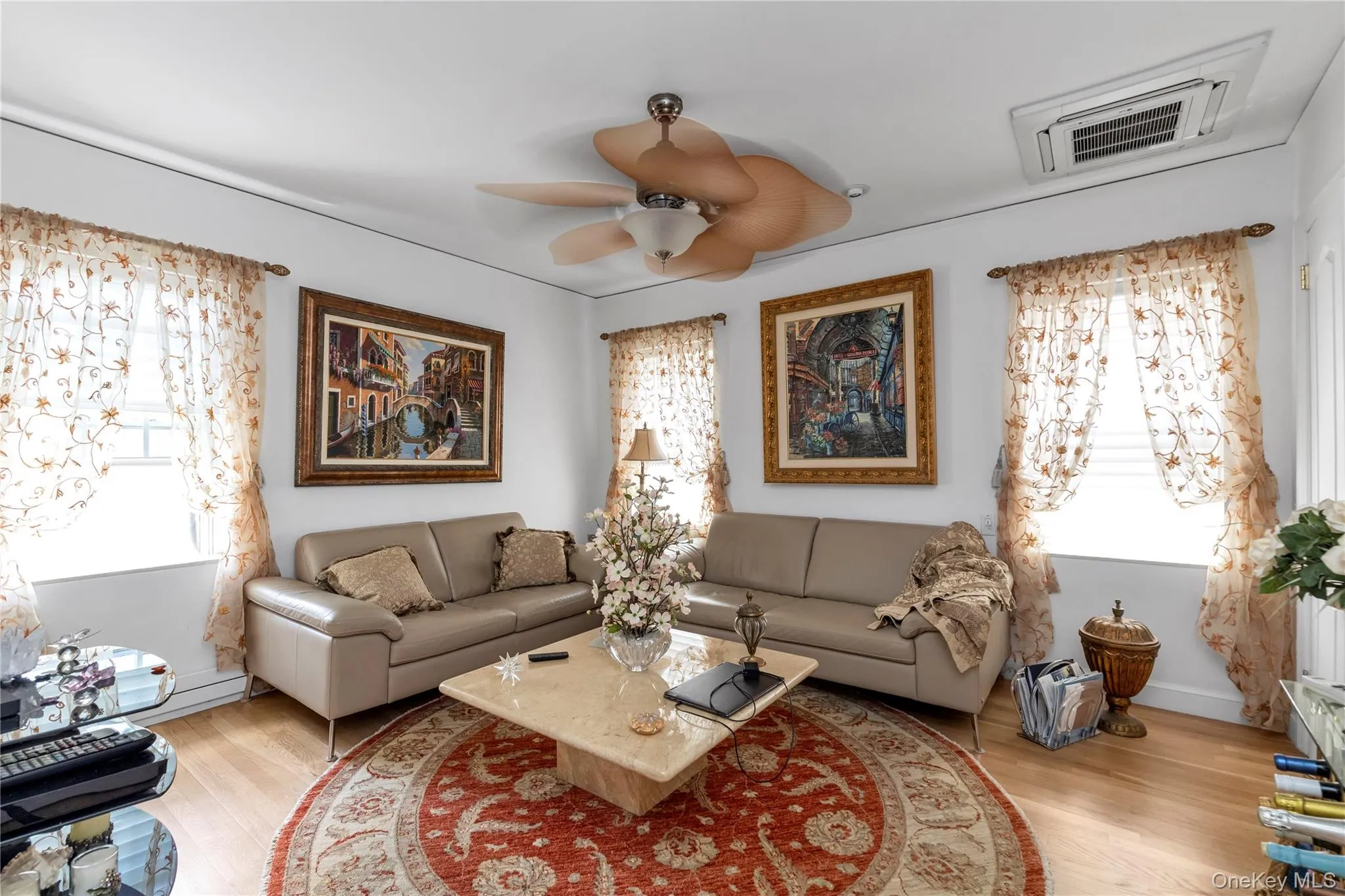 41-35 219th Street, New York, NY, 4 Bedrooms Bedrooms, 7 Rooms Rooms,2 BathroomsBathrooms,Residential,For Rent,219th,0,1030199 41-35 219th Street, New York, NY, 4 Bedrooms Bedrooms, 7 Rooms Rooms,2 BathroomsBathrooms,Residential,For Rent,219th,0,1030199
