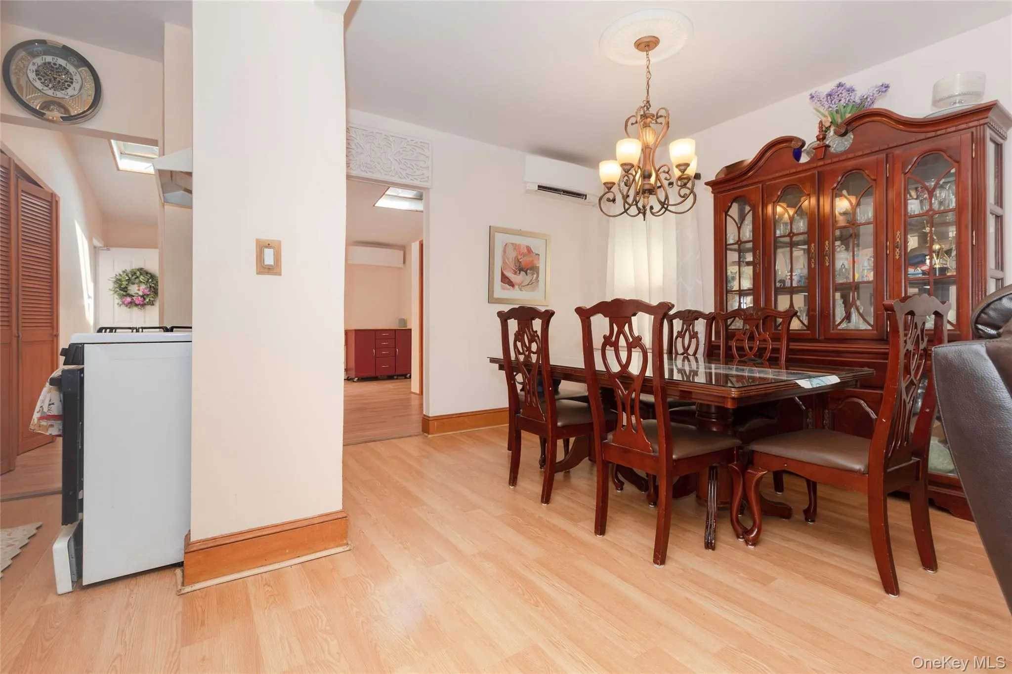 2036 Hobart Avenue, New York, NY, 2 Bedrooms Bedrooms, 5 Rooms Rooms,1 BathroomBathrooms,Residential,For Rent,Hobart,0,1030200 2036 Hobart Avenue, New York, NY, 2 Bedrooms Bedrooms, 5 Rooms Rooms,1 BathroomBathrooms,Residential,For Rent,Hobart,0,1030200