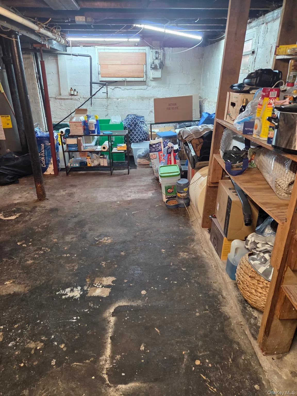 2036 Hobart Avenue, New York, NY, 2 Bedrooms Bedrooms, 5 Rooms Rooms,1 BathroomBathrooms,Residential,For Rent,Hobart,0,1030200 2036 Hobart Avenue, New York, NY, 2 Bedrooms Bedrooms, 5 Rooms Rooms,1 BathroomBathrooms,Residential,For Rent,Hobart,0,1030200