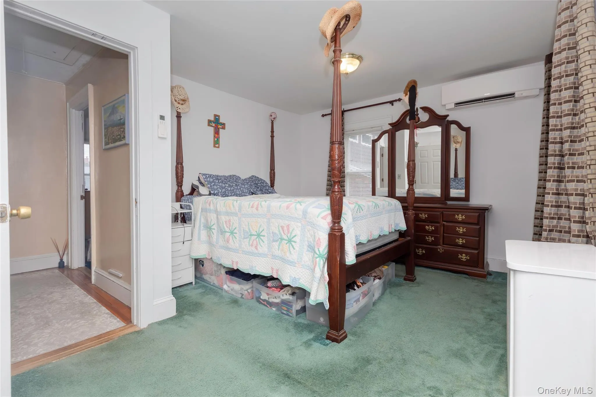 2036 Hobart Avenue, New York, NY, 2 Bedrooms Bedrooms, 5 Rooms Rooms,1 BathroomBathrooms,Residential,For Rent,Hobart,0,1030200 2036 Hobart Avenue, New York, NY, 2 Bedrooms Bedrooms, 5 Rooms Rooms,1 BathroomBathrooms,Residential,For Rent,Hobart,0,1030200
