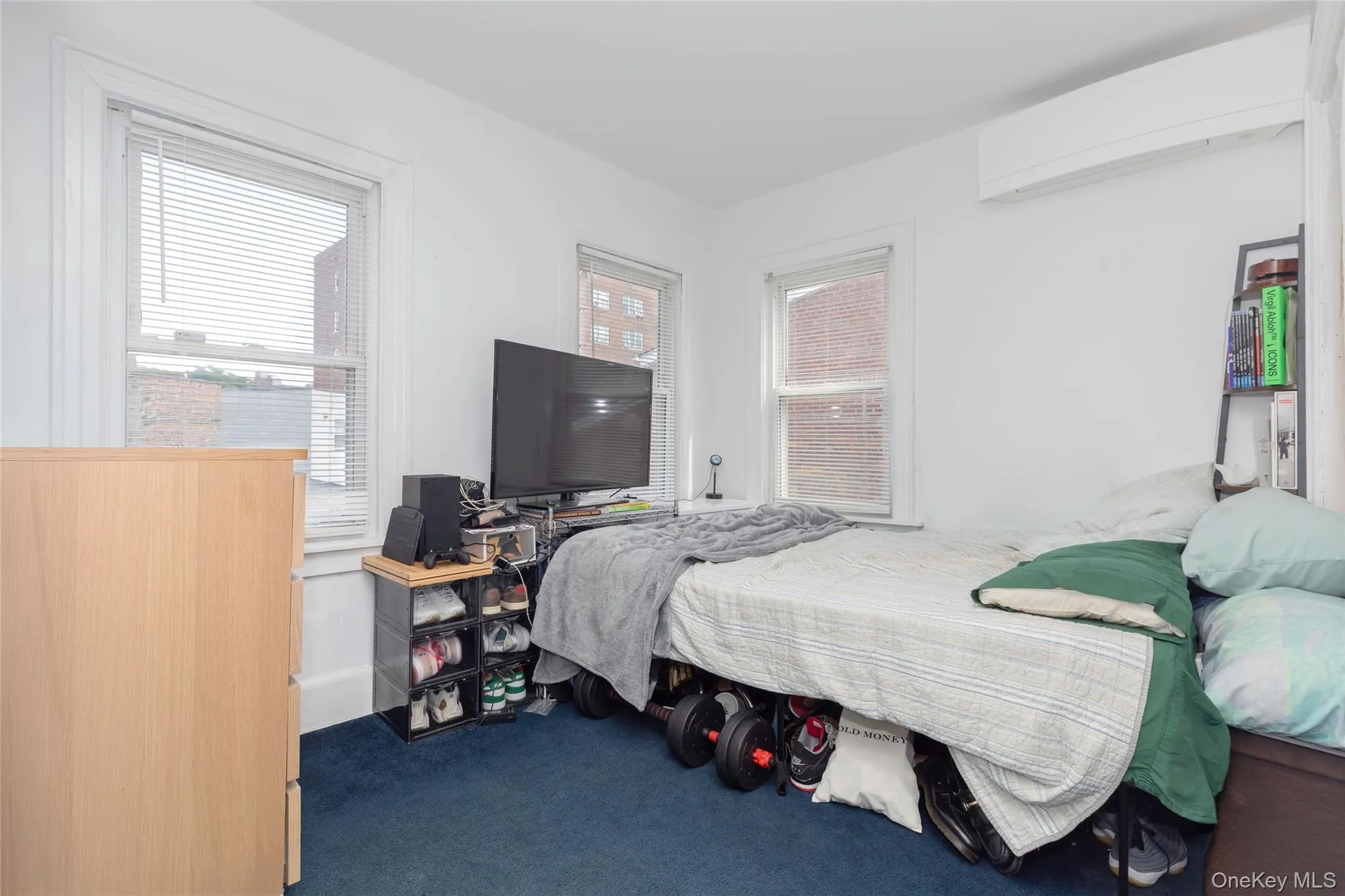 2036 Hobart Avenue, New York, NY, 2 Bedrooms Bedrooms, 5 Rooms Rooms,1 BathroomBathrooms,Residential,For Rent,Hobart,0,1030200 2036 Hobart Avenue, New York, NY, 2 Bedrooms Bedrooms, 5 Rooms Rooms,1 BathroomBathrooms,Residential,For Rent,Hobart,0,1030200