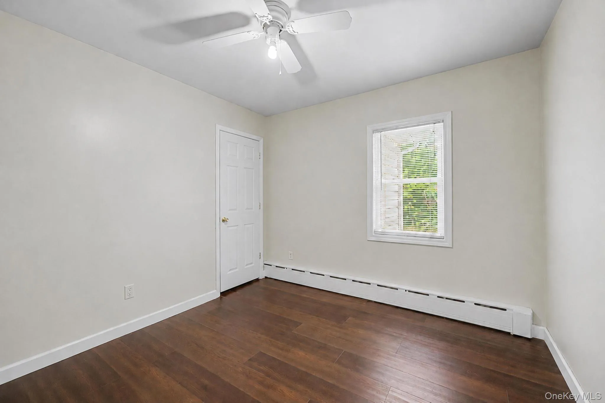 257 Elizabeth Avenue, Islip, NY, 3 Bedrooms Bedrooms, 5 Rooms Rooms,1 BathroomBathrooms,Residential,For Rent,Elizabeth,0,1030202 257 Elizabeth Avenue, Islip, NY, 3 Bedrooms Bedrooms, 5 Rooms Rooms,1 BathroomBathrooms,Residential,For Rent,Elizabeth,0,1030202