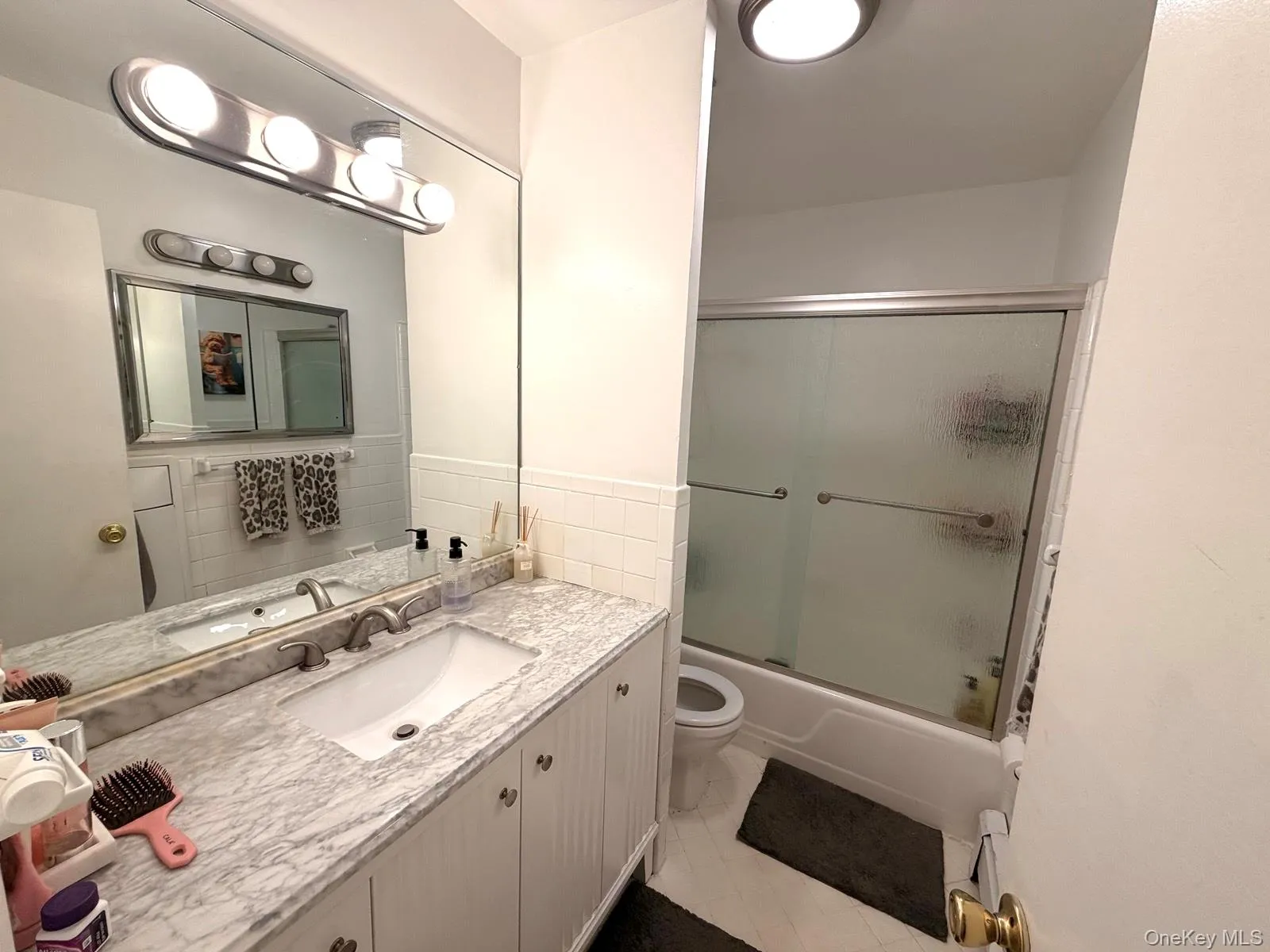 101 Harding Avenue, Long Beach, NY, 2 Bedrooms Bedrooms, 5 Rooms Rooms,2 BathroomsBathrooms,Residential Lease,For Rent,Harding,0,1030205 101 Harding Avenue, Long Beach, NY, 2 Bedrooms Bedrooms, 5 Rooms Rooms,2 BathroomsBathrooms,Residential Lease,For Rent,Harding,0,1030205