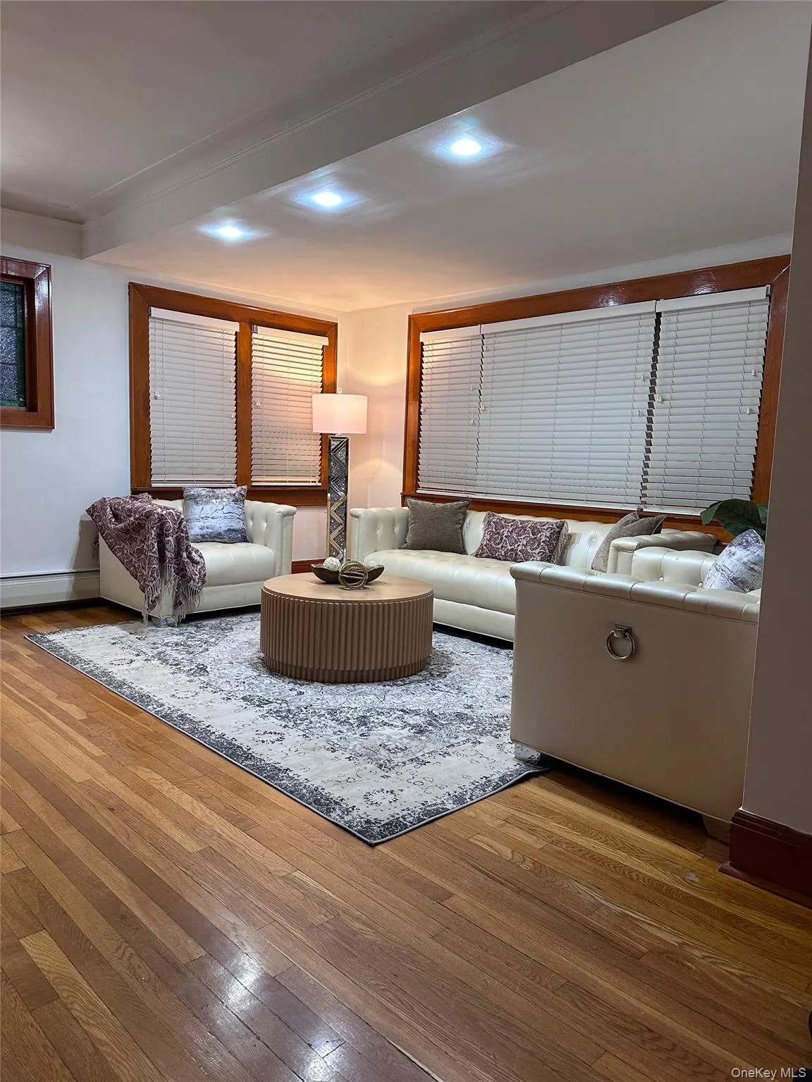 46-19 Iris Lane, North Hempstead, NY, 4 Bedrooms Bedrooms, 8 Rooms Rooms,2 BathroomsBathrooms,Residential,For Rent,Iris,0,1030208 46-19 Iris Lane, North Hempstead, NY, 4 Bedrooms Bedrooms, 8 Rooms Rooms,2 BathroomsBathrooms,Residential,For Rent,Iris,0,1030208
