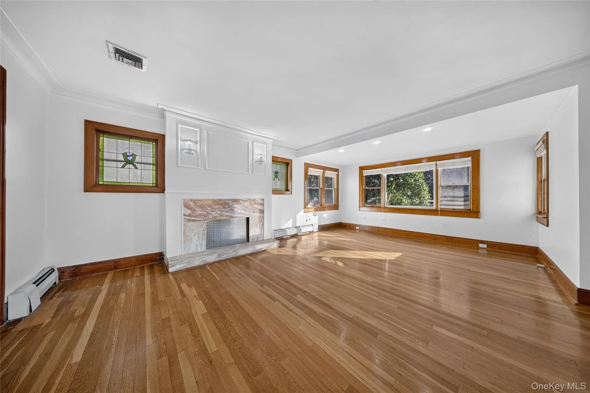 46-19 Iris Lane, North Hempstead, NY, 4 Bedrooms Bedrooms, 8 Rooms Rooms,2 BathroomsBathrooms,Residential,For Rent,Iris,0,1030208 46-19 Iris Lane, North Hempstead, NY, 4 Bedrooms Bedrooms, 8 Rooms Rooms,2 BathroomsBathrooms,Residential,For Rent,Iris,0,1030208