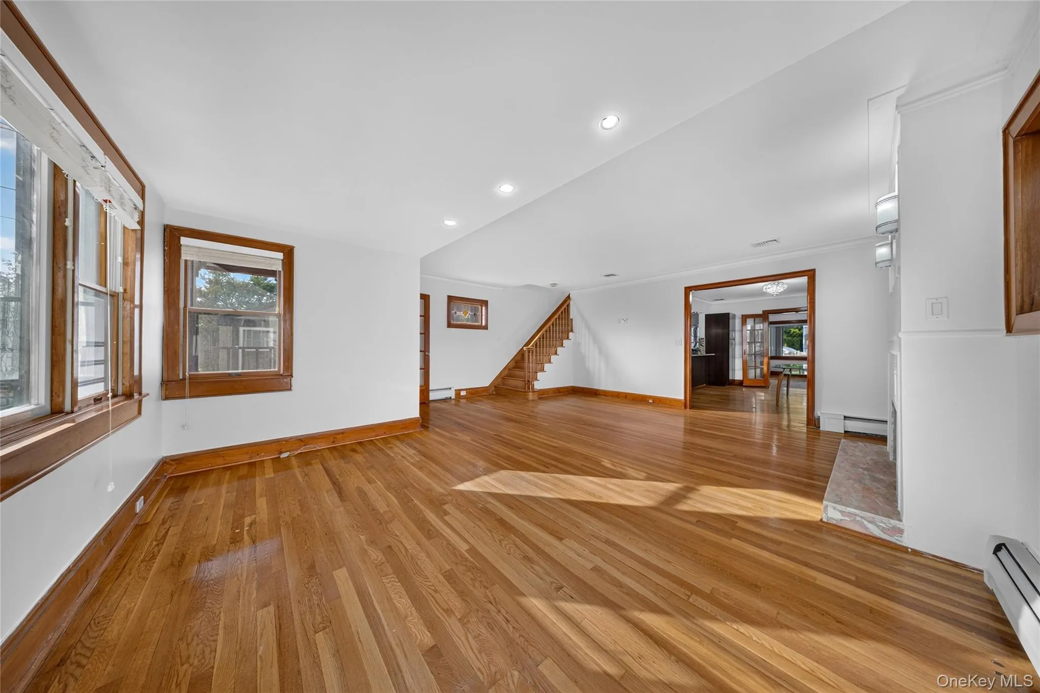 46-19 Iris Lane, North Hempstead, NY, 4 Bedrooms Bedrooms, 8 Rooms Rooms,2 BathroomsBathrooms,Residential,For Rent,Iris,0,1030208 46-19 Iris Lane, North Hempstead, NY, 4 Bedrooms Bedrooms, 8 Rooms Rooms,2 BathroomsBathrooms,Residential,For Rent,Iris,0,1030208