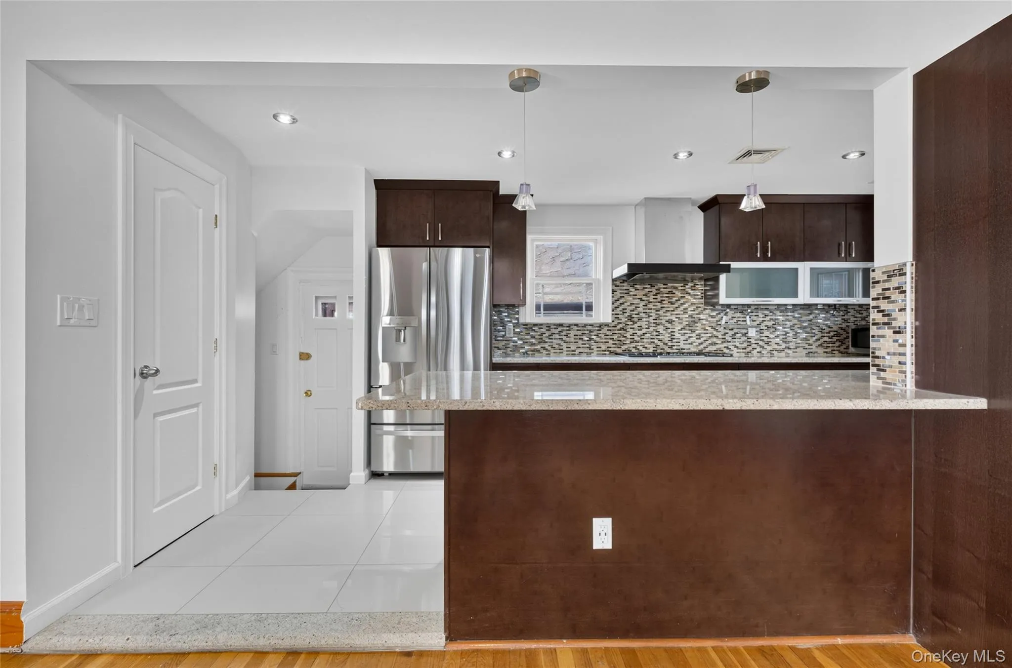 46-19 Iris Lane, North Hempstead, NY, 4 Bedrooms Bedrooms, 8 Rooms Rooms,2 BathroomsBathrooms,Residential,For Rent,Iris,0,1030208 46-19 Iris Lane, North Hempstead, NY, 4 Bedrooms Bedrooms, 8 Rooms Rooms,2 BathroomsBathrooms,Residential,For Rent,Iris,0,1030208