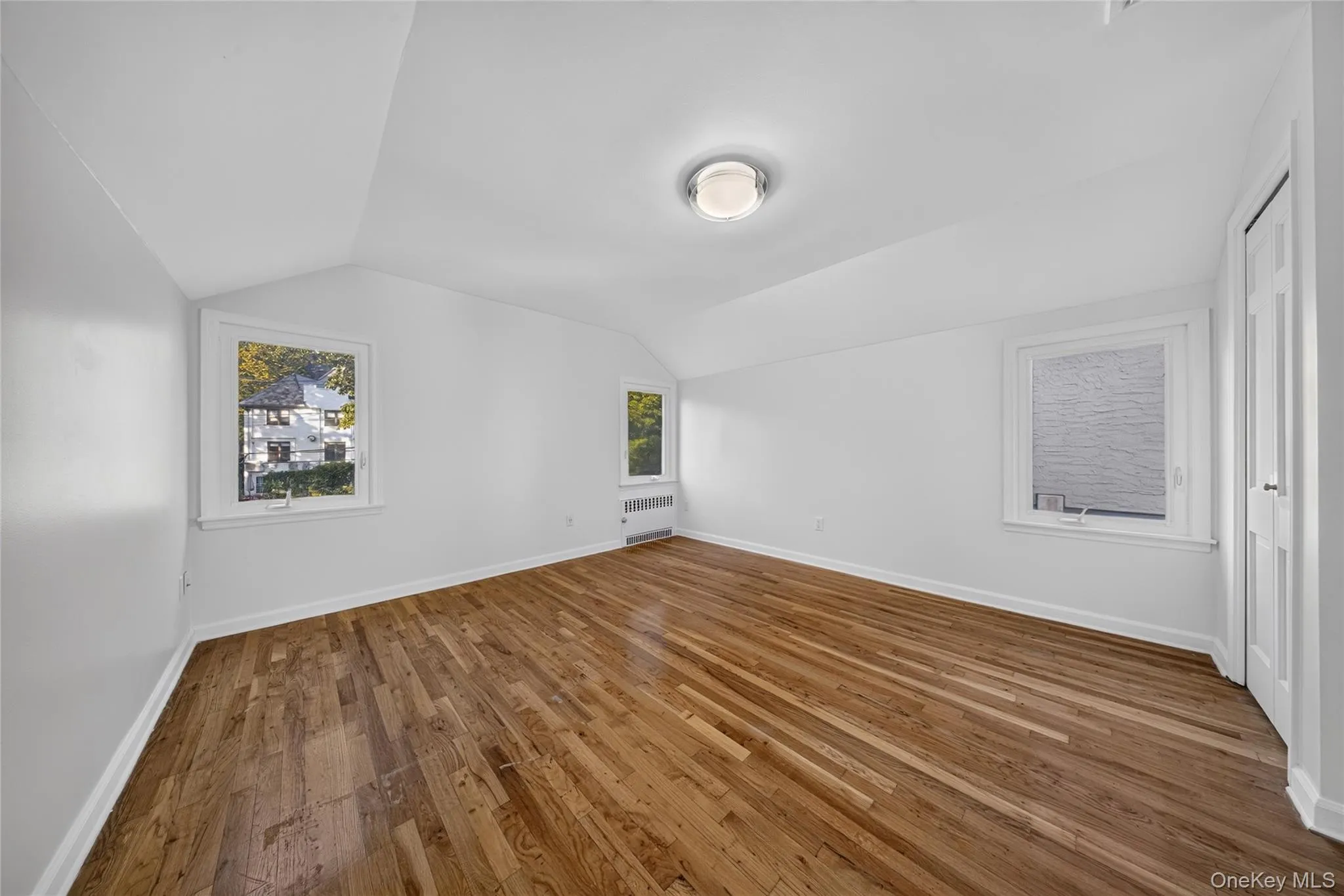46-19 Iris Lane, North Hempstead, NY, 4 Bedrooms Bedrooms, 8 Rooms Rooms,2 BathroomsBathrooms,Residential,For Rent,Iris,0,1030208 46-19 Iris Lane, North Hempstead, NY, 4 Bedrooms Bedrooms, 8 Rooms Rooms,2 BathroomsBathrooms,Residential,For Rent,Iris,0,1030208